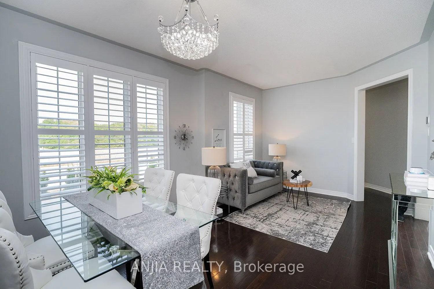 68 Lucida Court