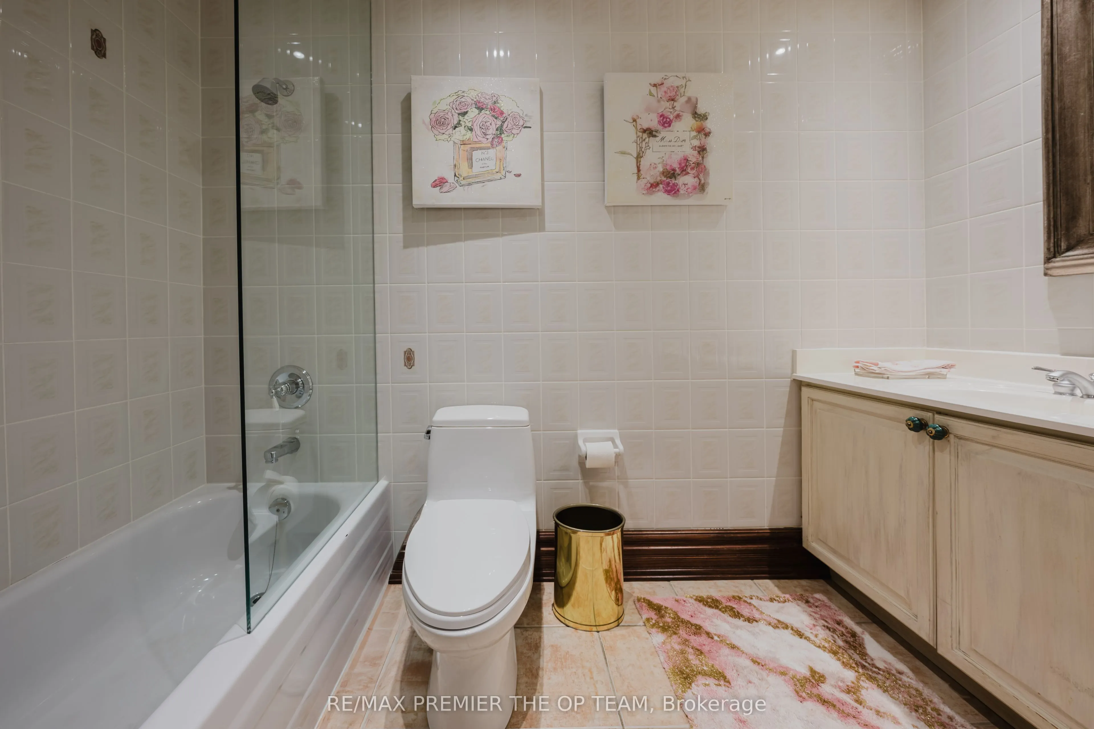 121 Woodbridge Avenue, #321