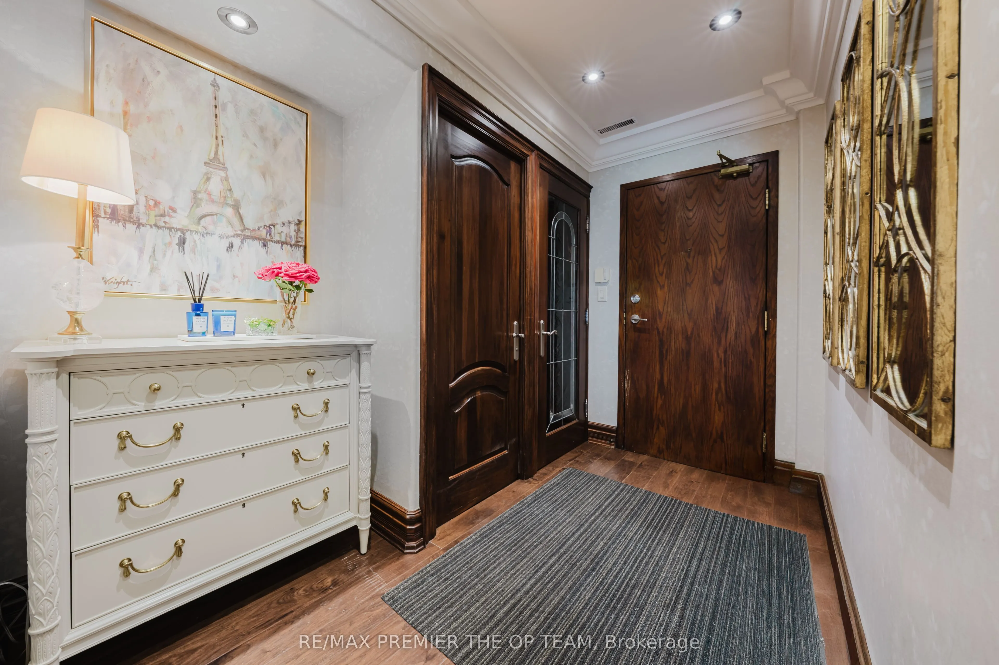 121 Woodbridge Avenue, #321