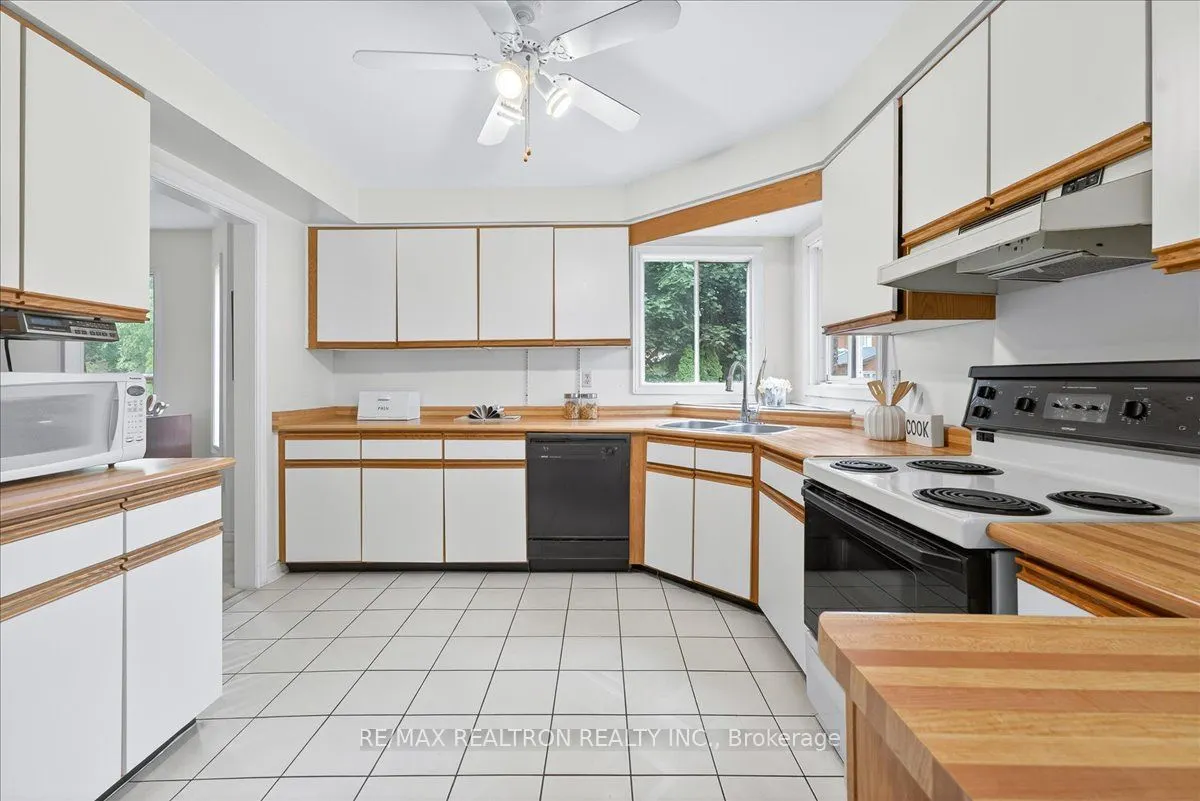 151 Lyndhurst Drive