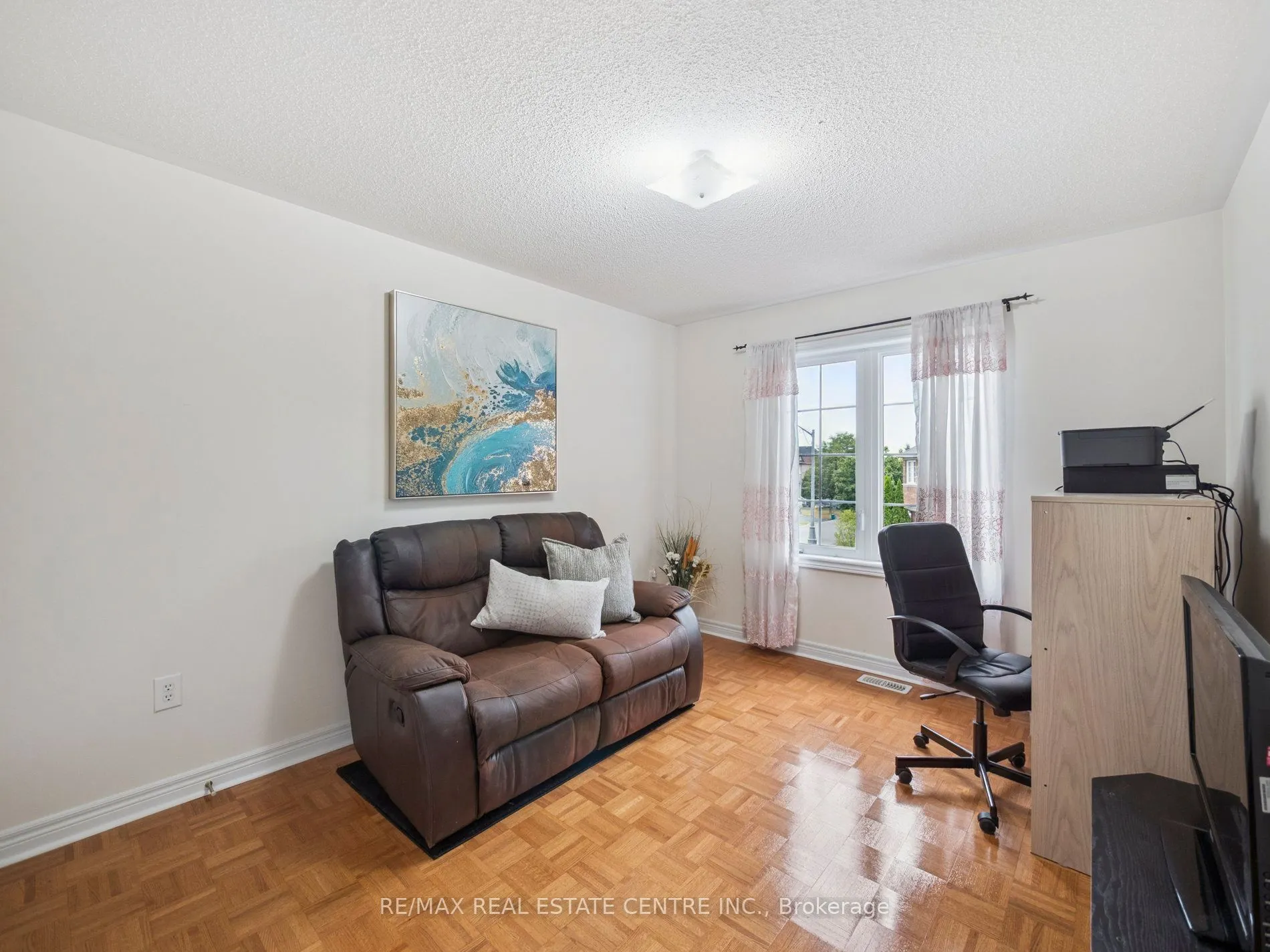 236 St Urbain Drive