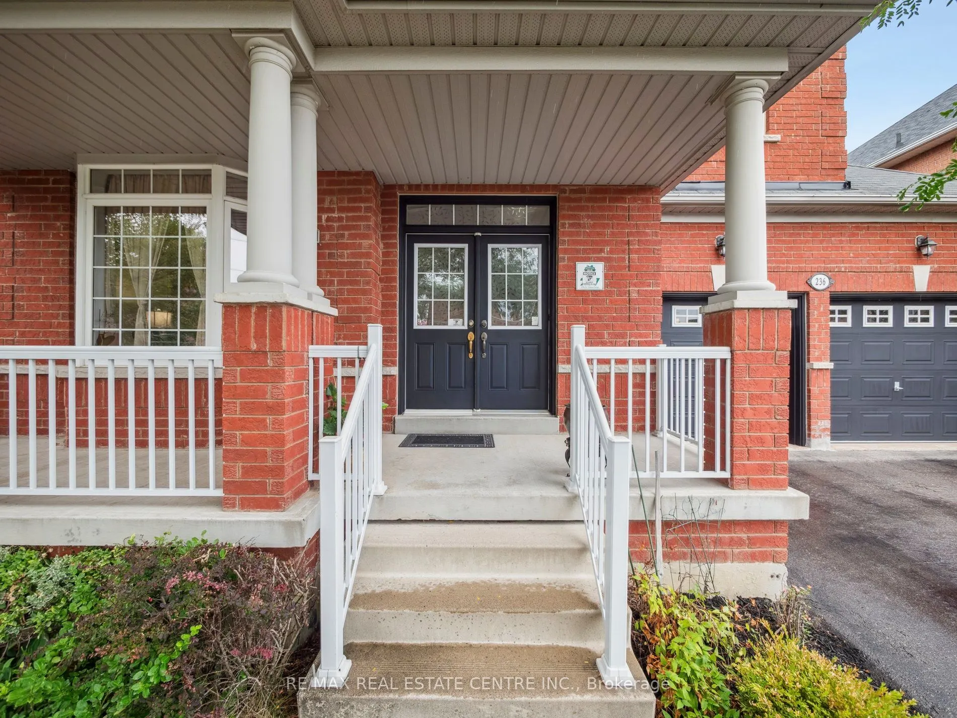 236 St Urbain Drive