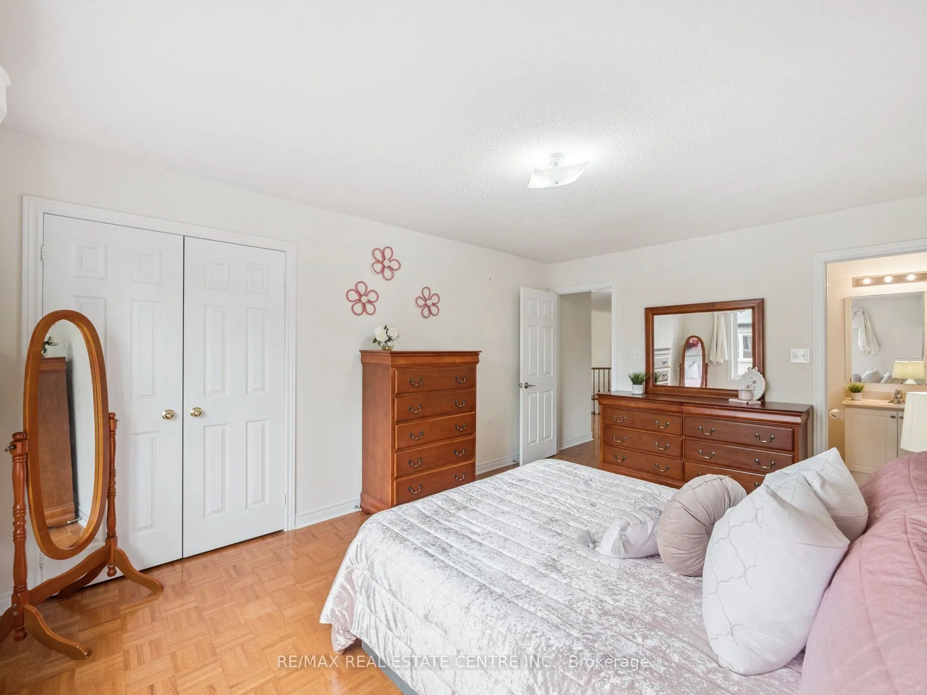 236 St Urbain Drive