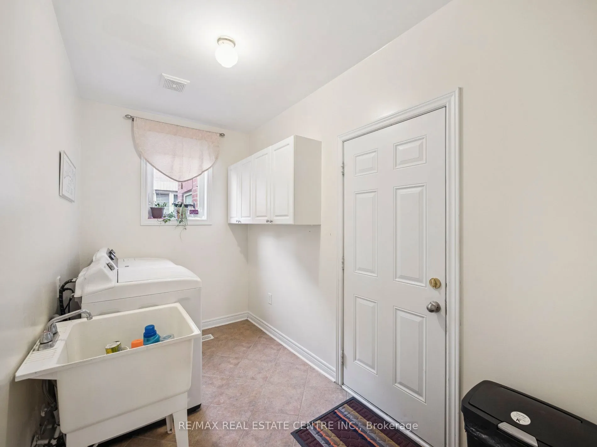 236 St Urbain Drive