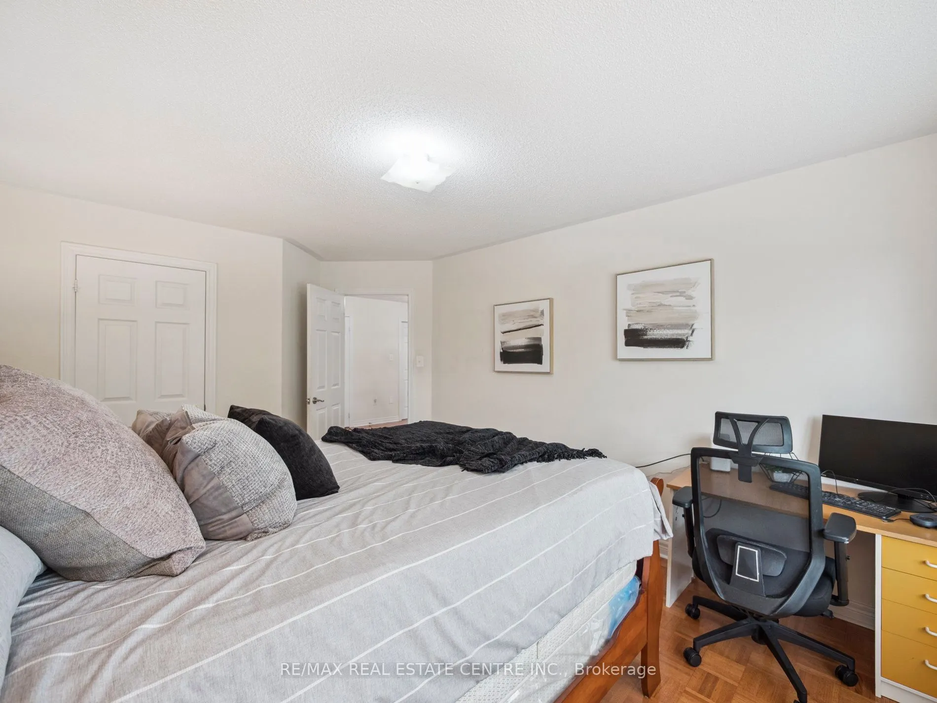 236 St Urbain Drive