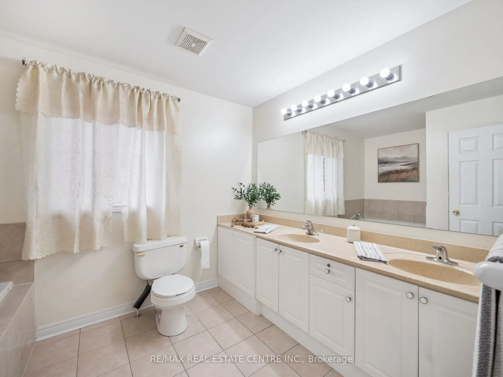236 St Urbain Drive