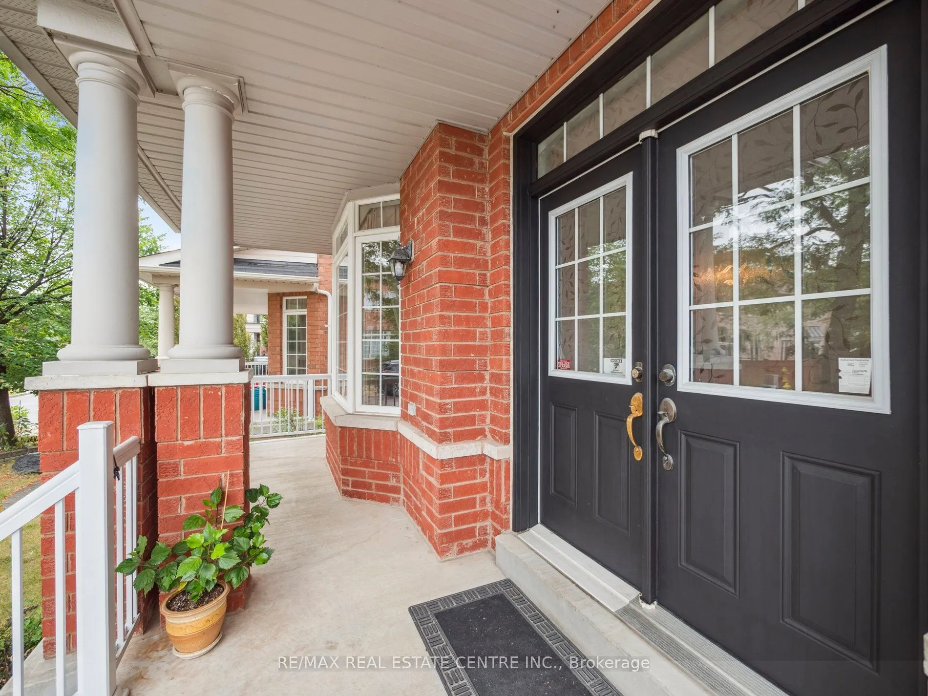236 St Urbain Drive