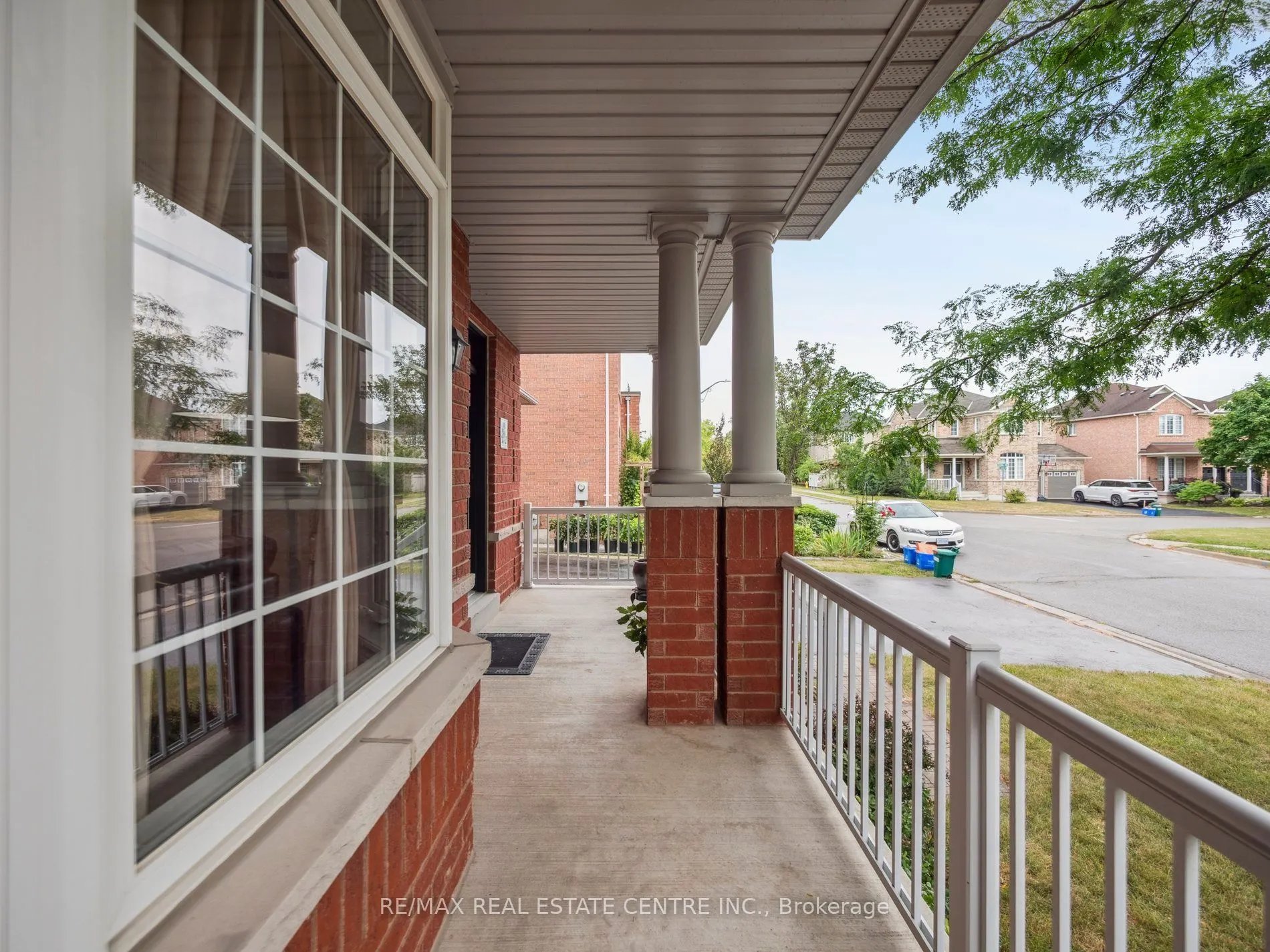 236 St Urbain Drive