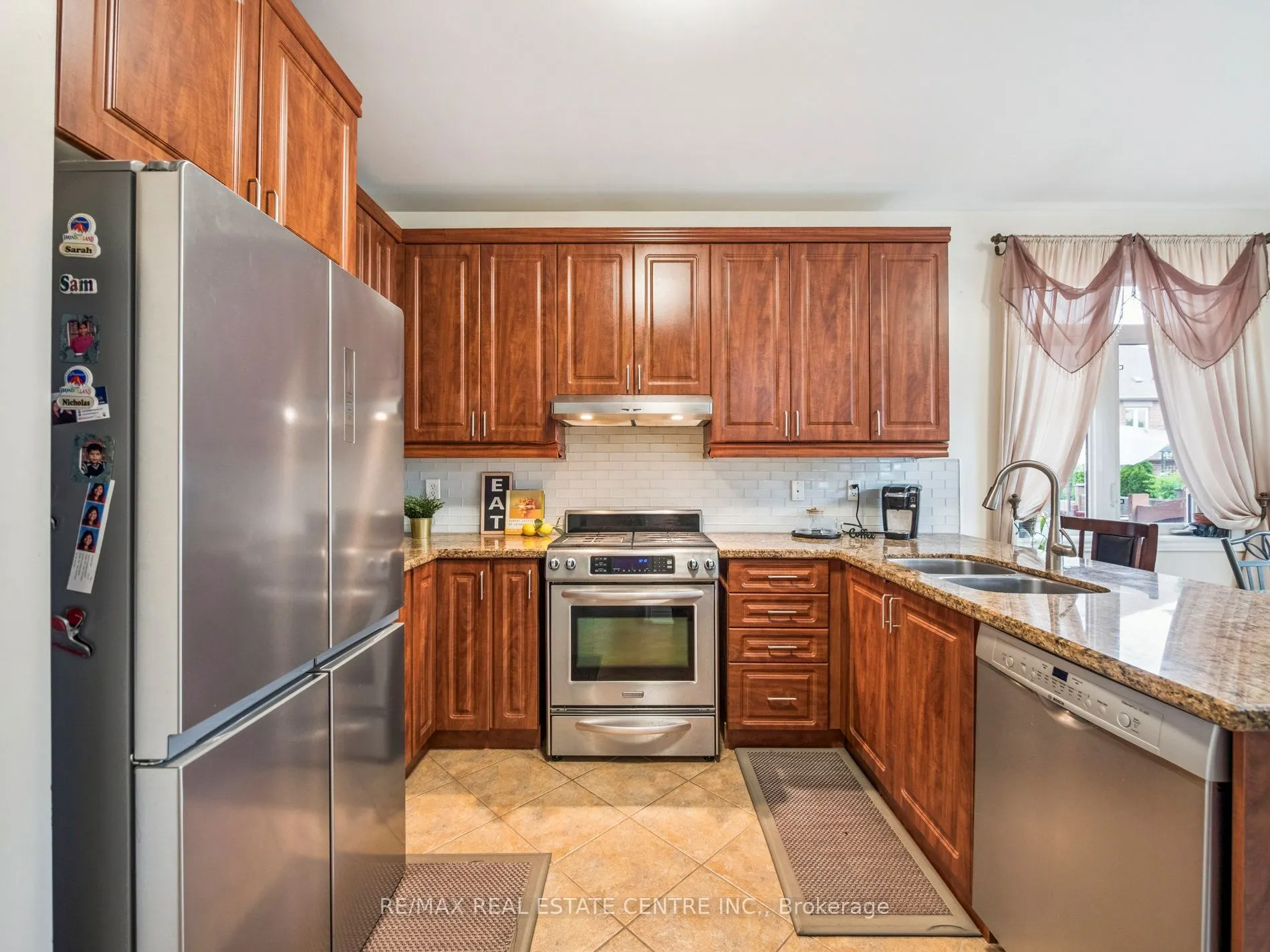 236 St Urbain Drive