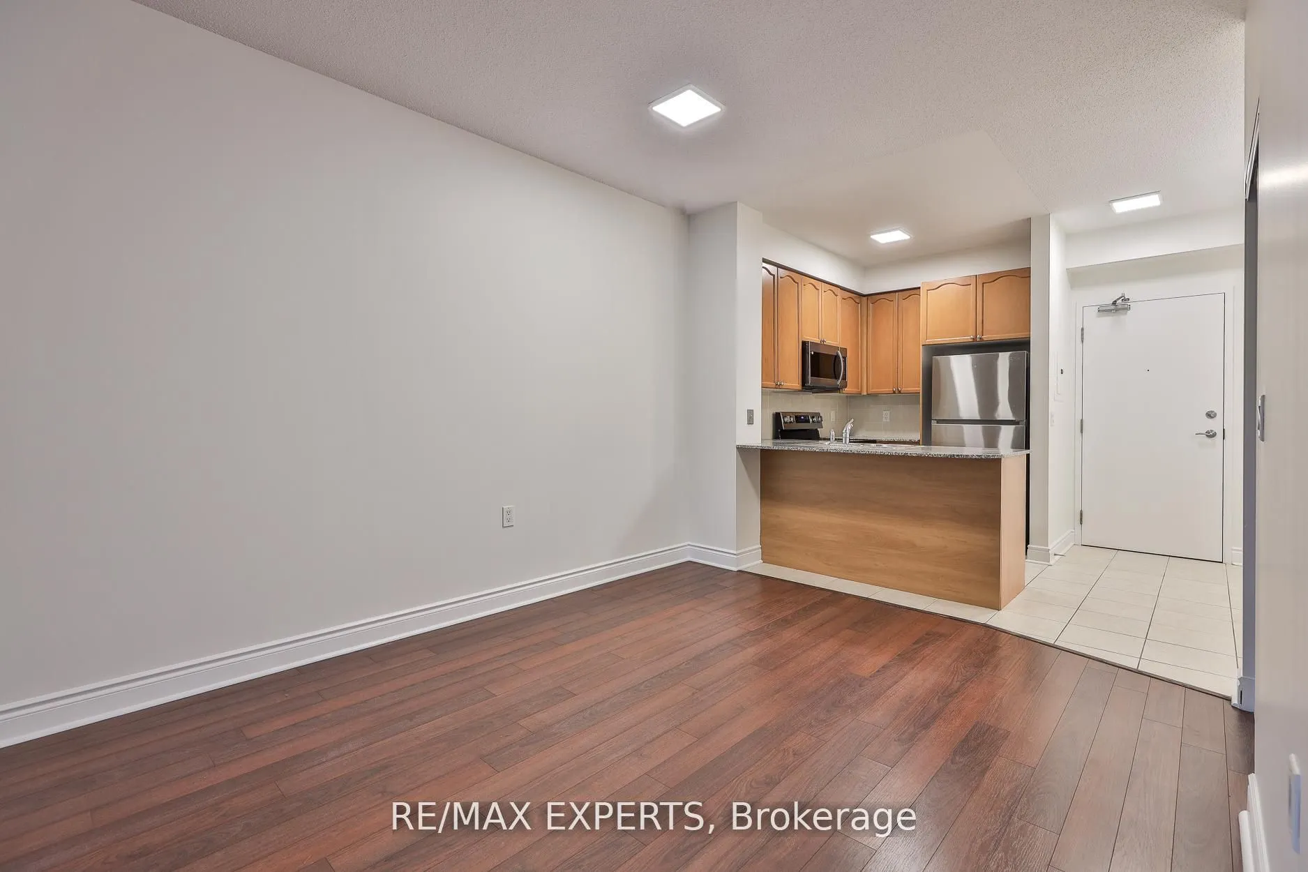 8201 Islington Avenue, #319