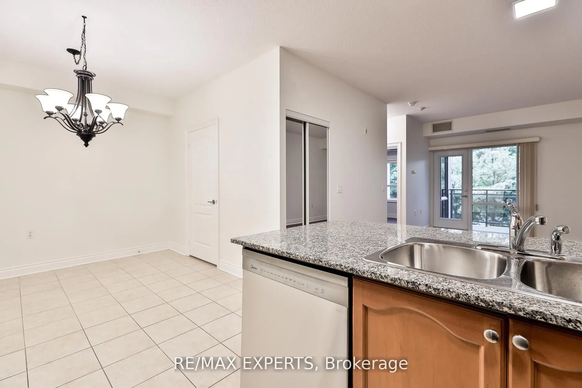 8201 Islington Avenue, #319