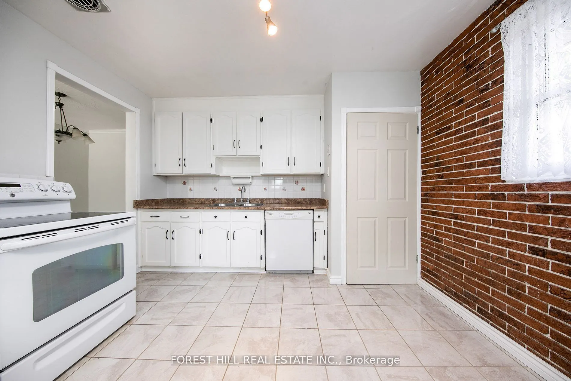 179 Septonne Avenue, #Main