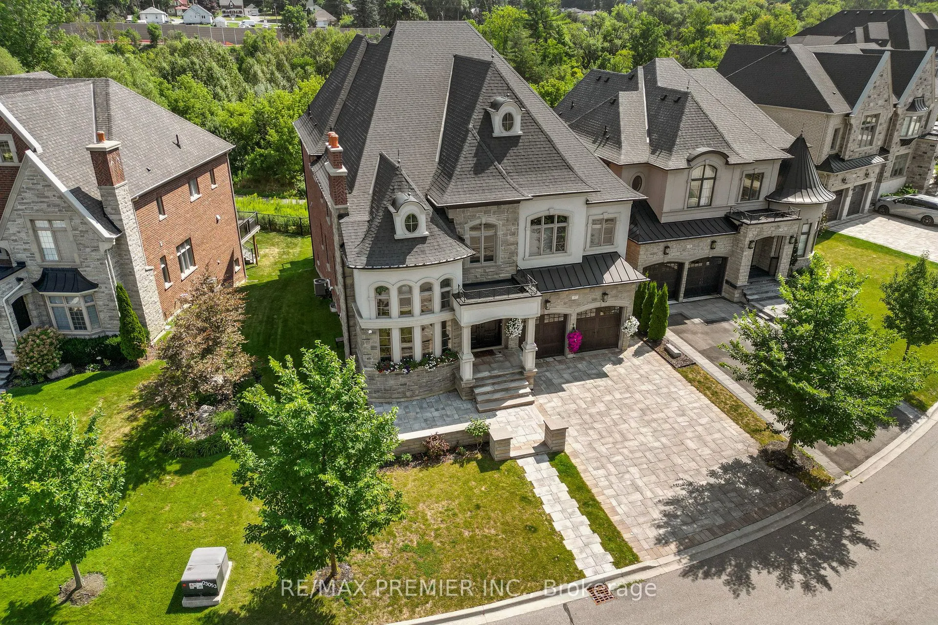 57 Hogan Court