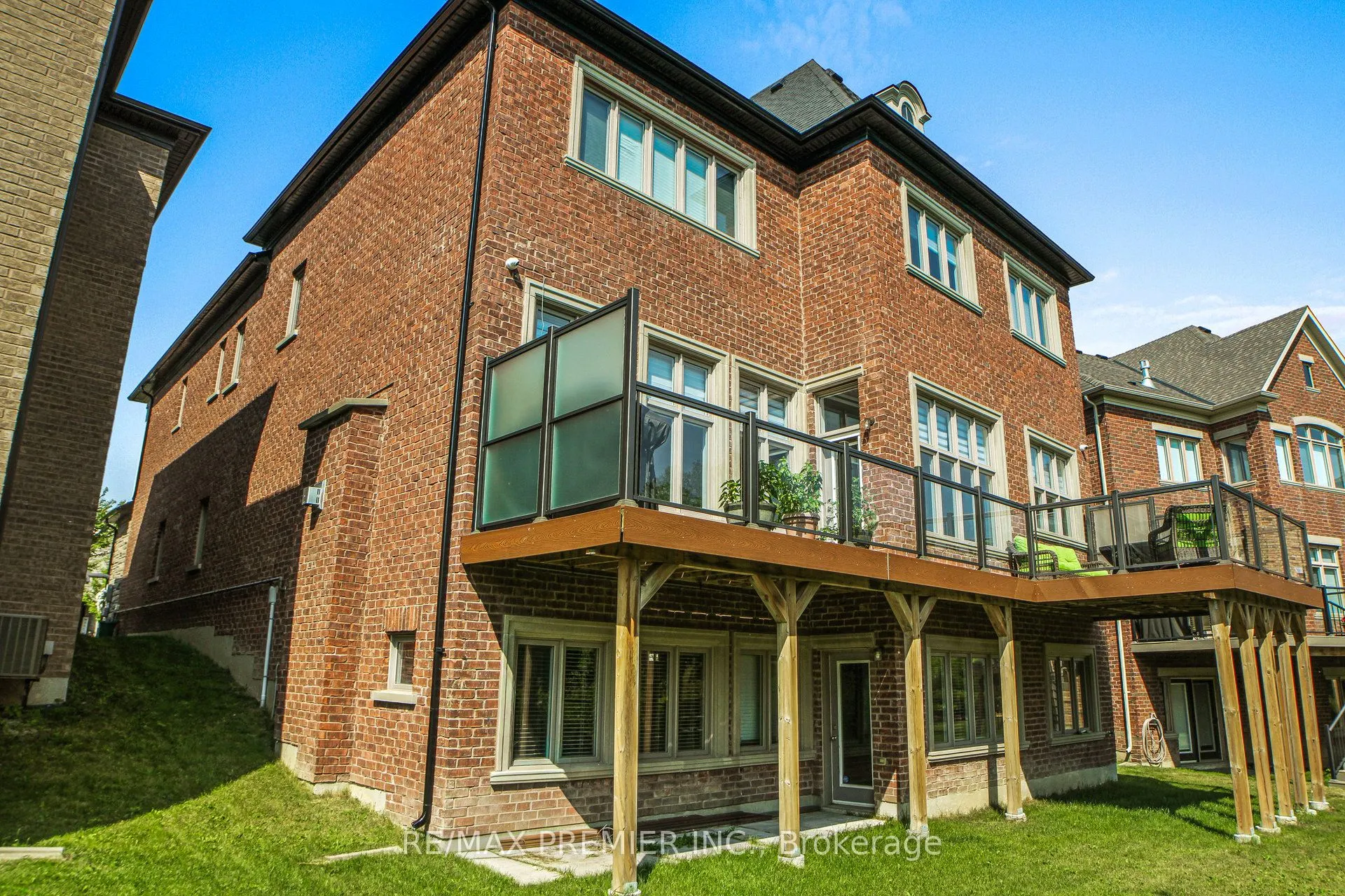 57 Hogan Court