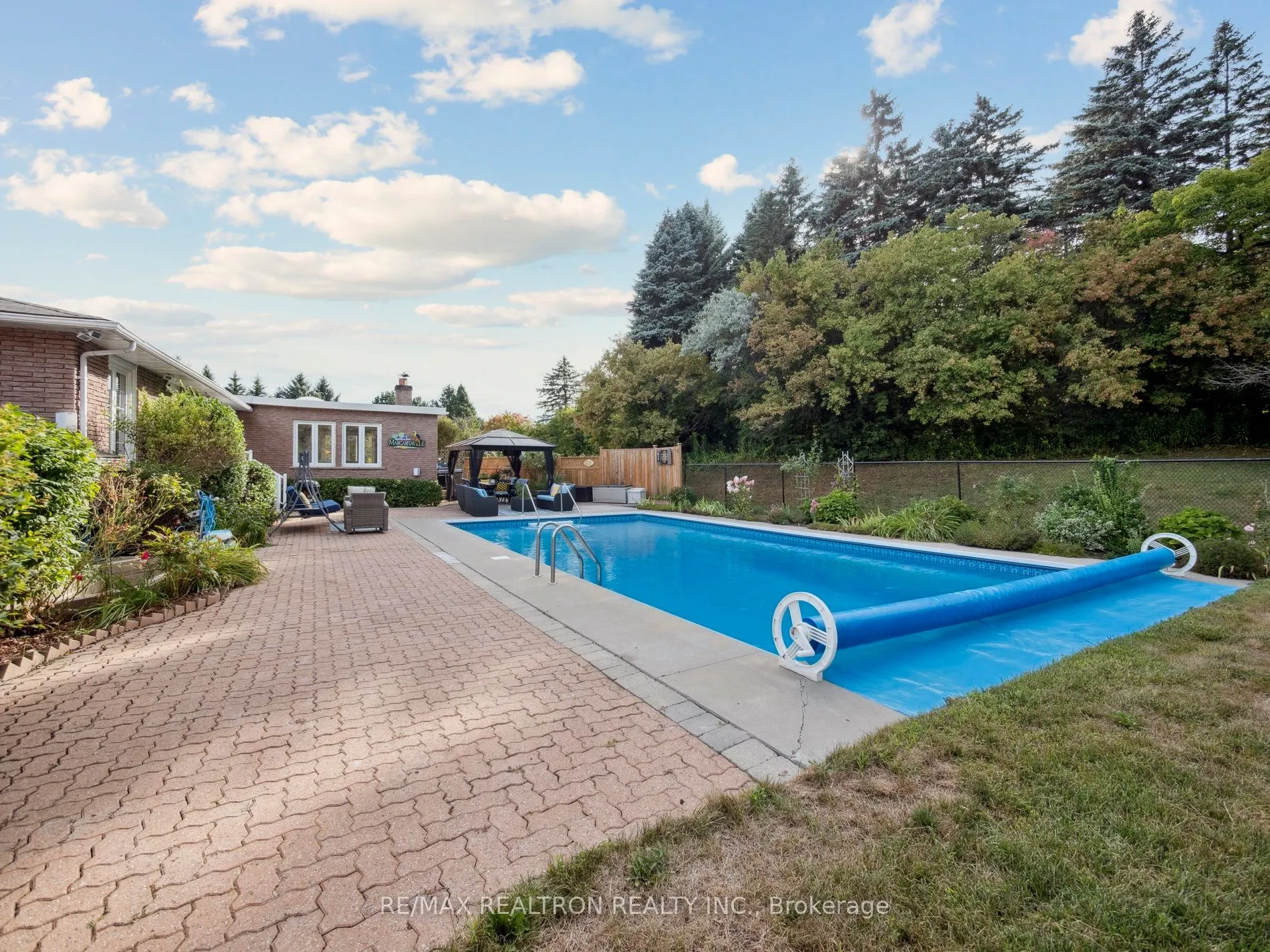 668 Mount Albert Road