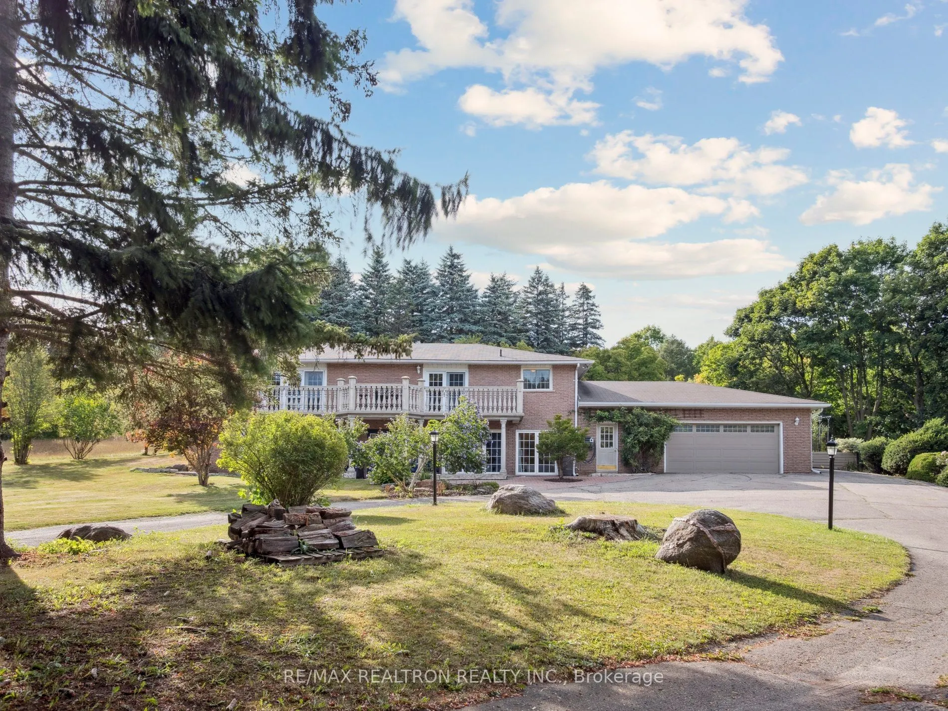 668 Mount Albert Road