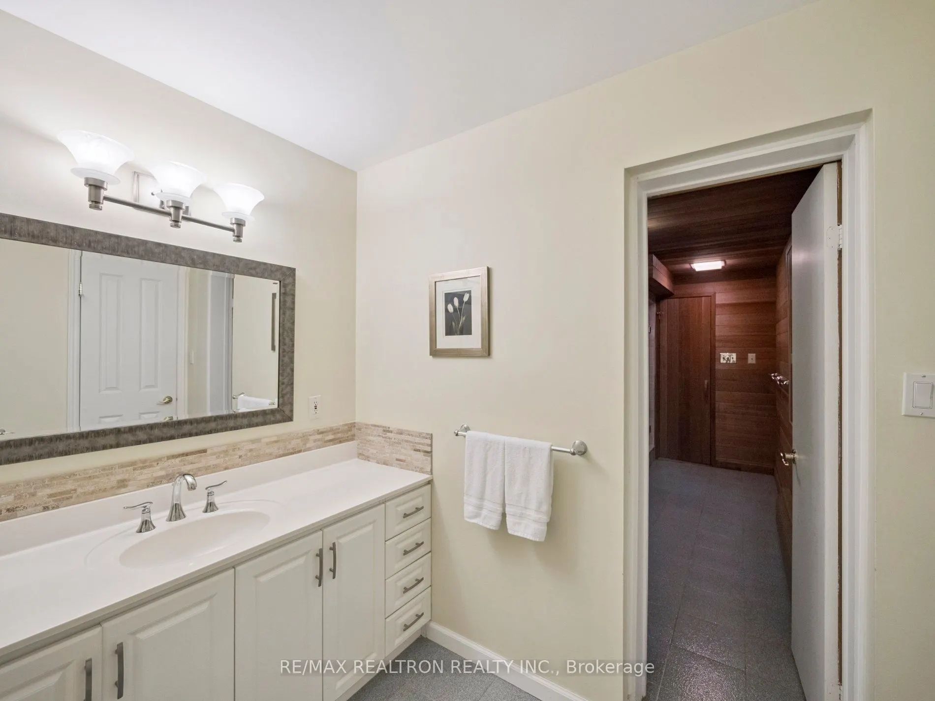 668 Mount Albert Road