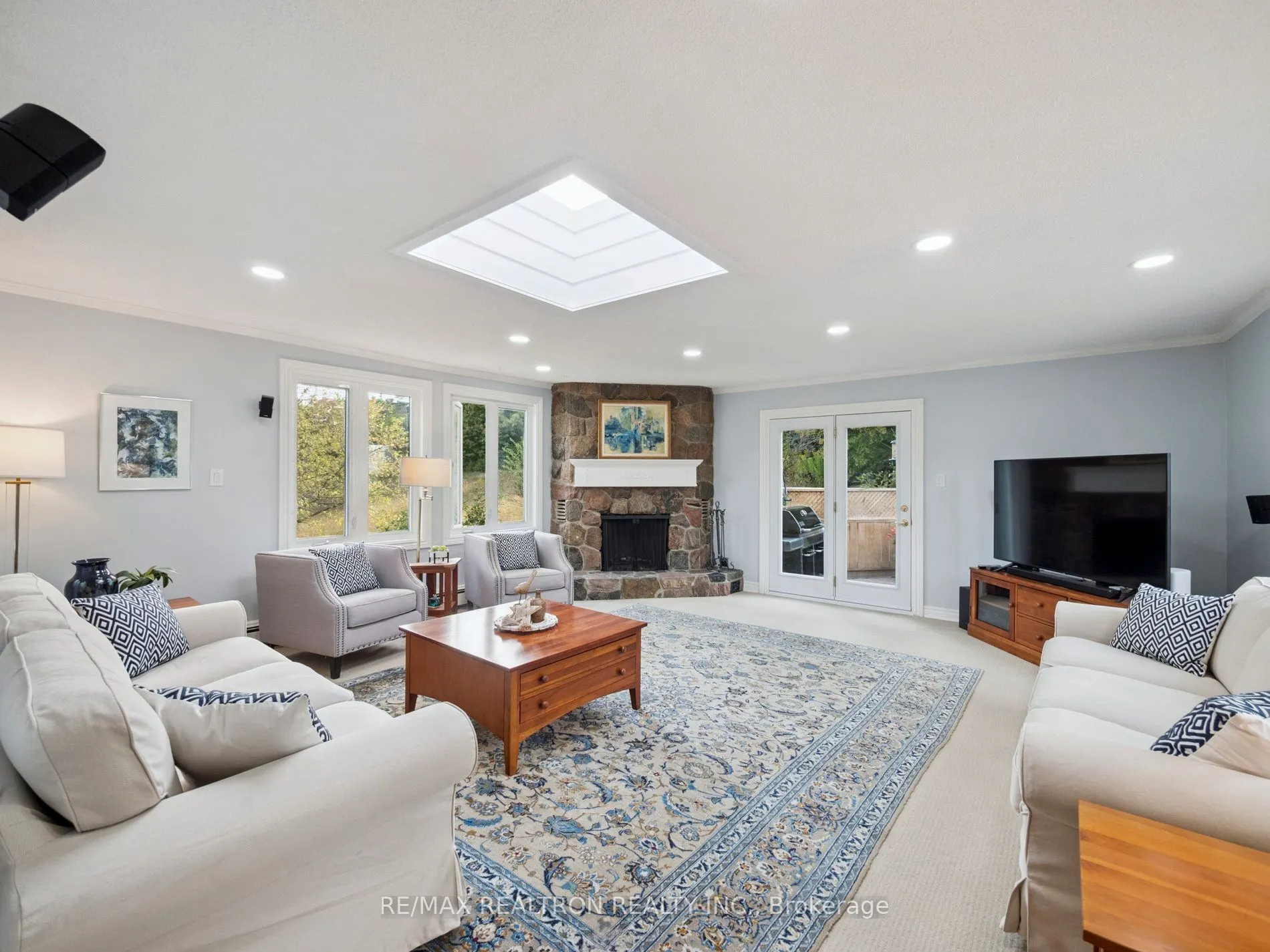 668 Mount Albert Road