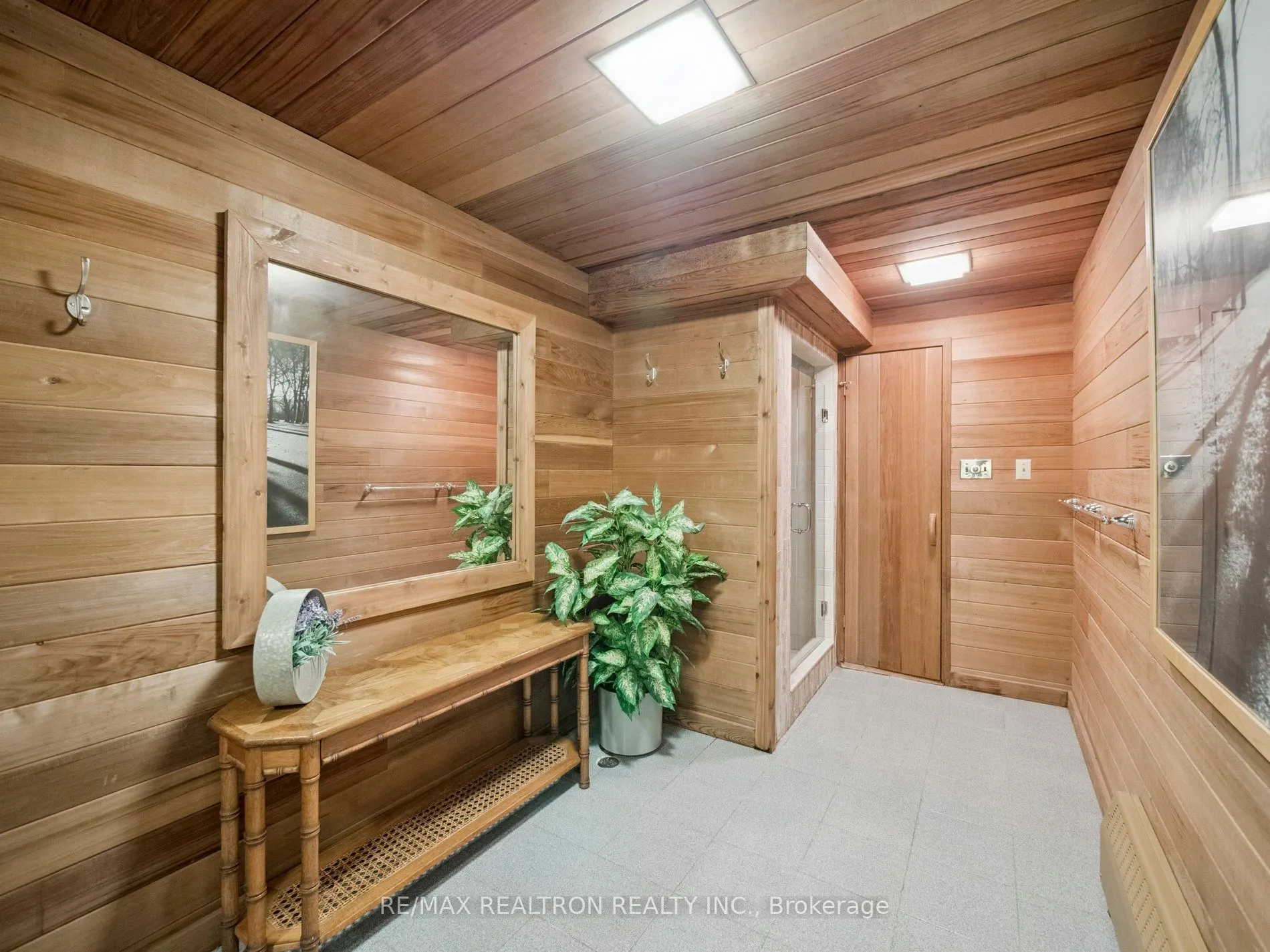 668 Mount Albert Road