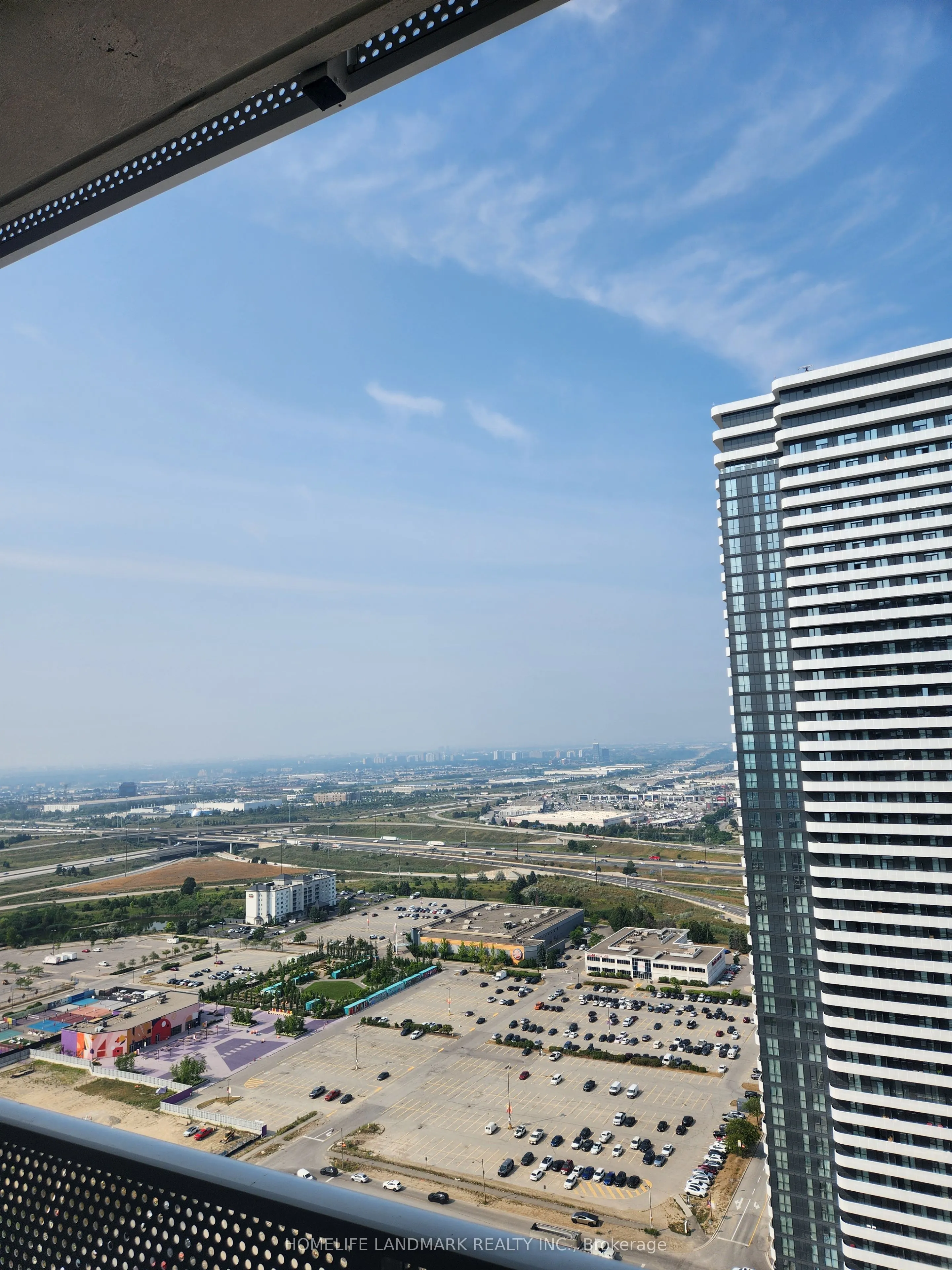 28 Interchange Way, #3801