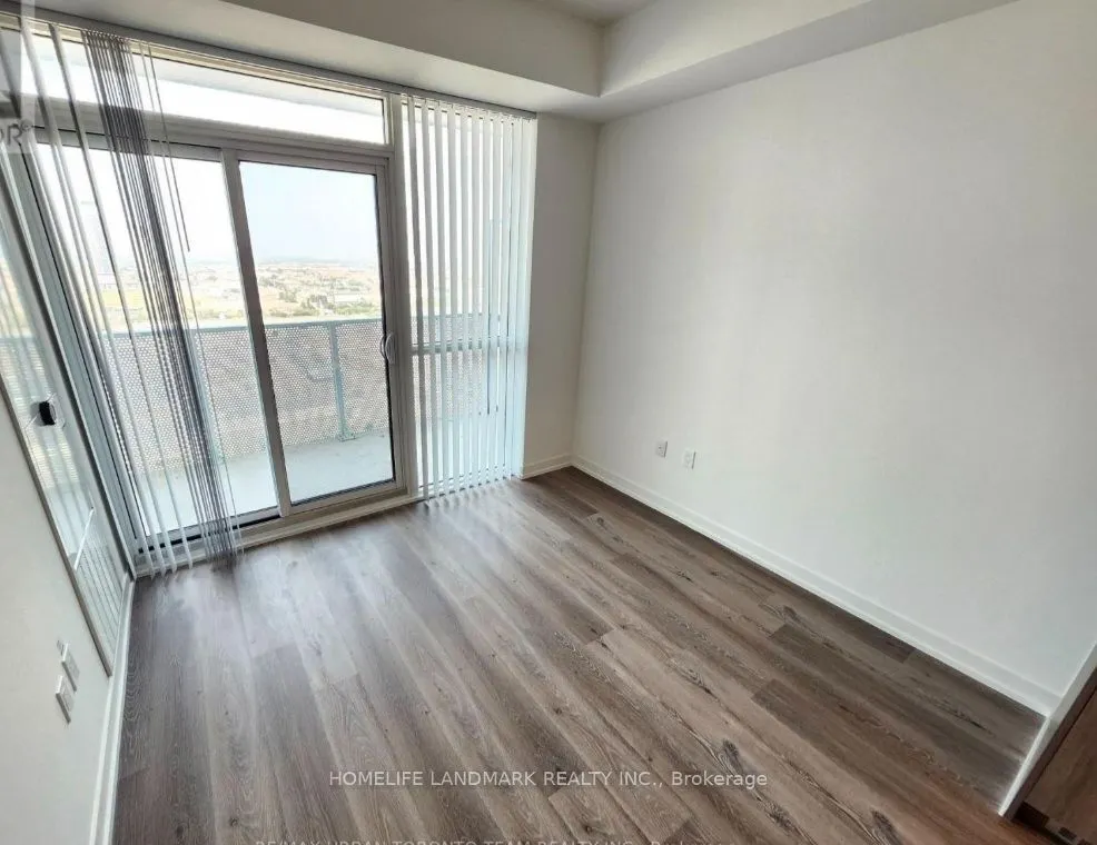 28 Interchange Way, #3801