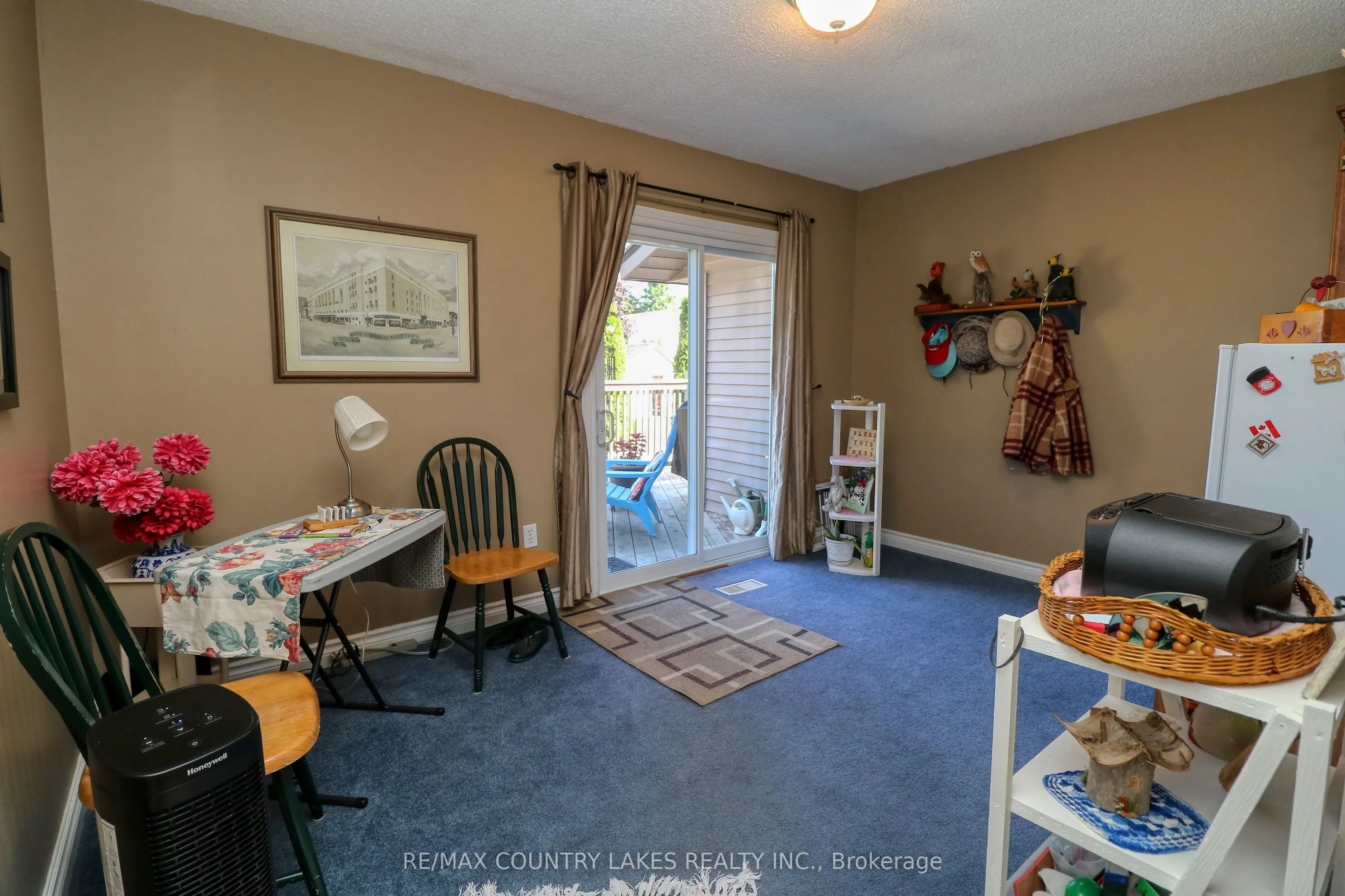 588 Main Street E