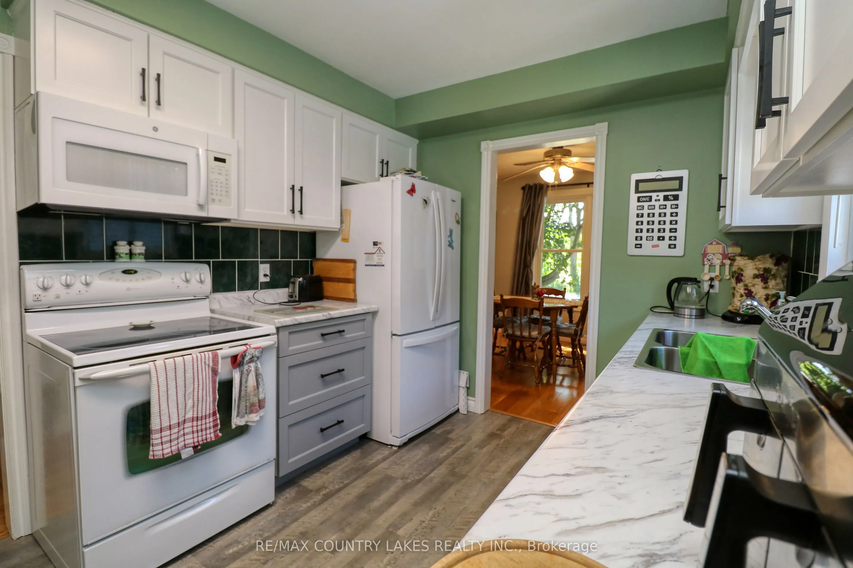 588 Main Street E