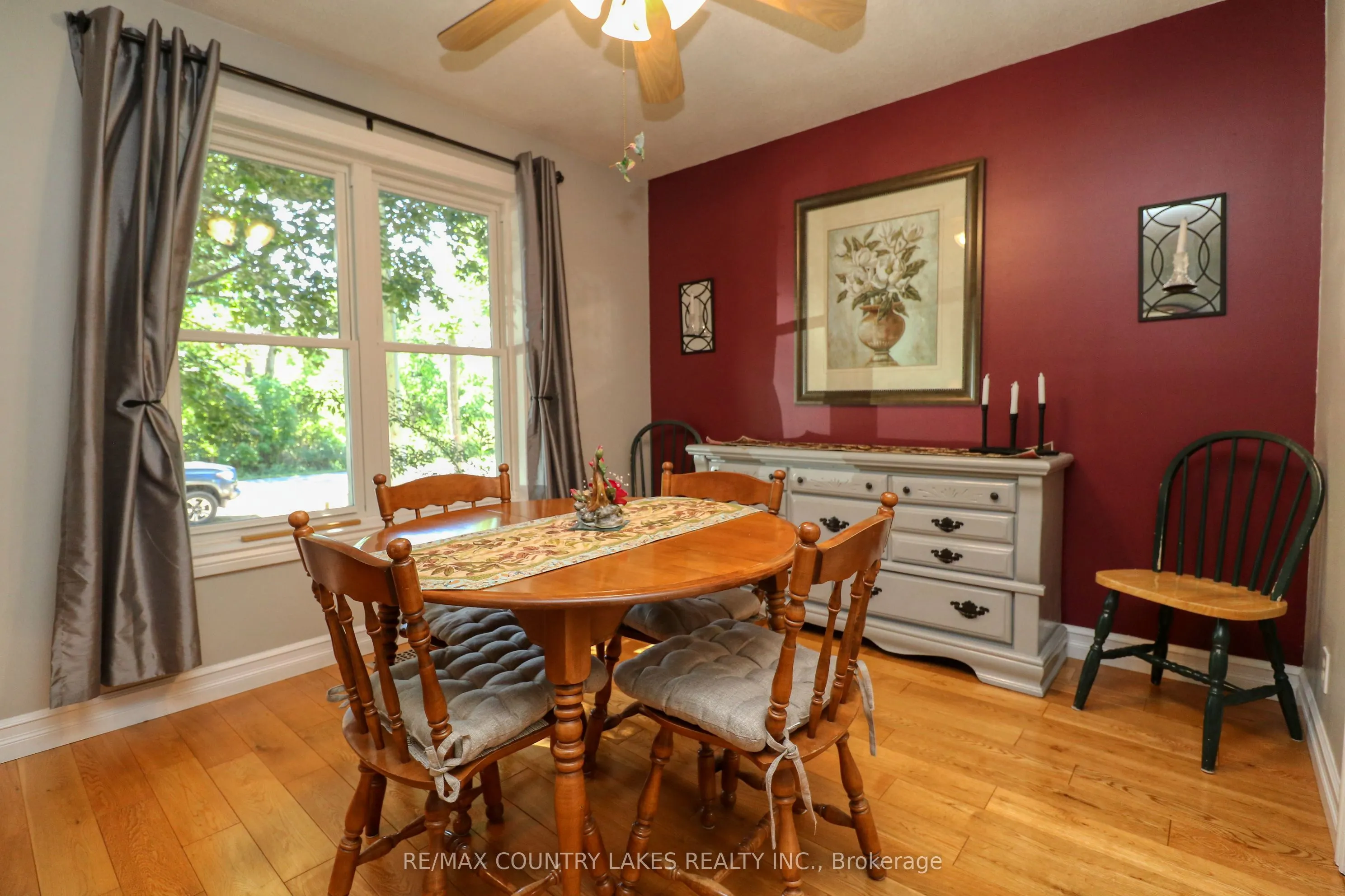 588 Main Street E