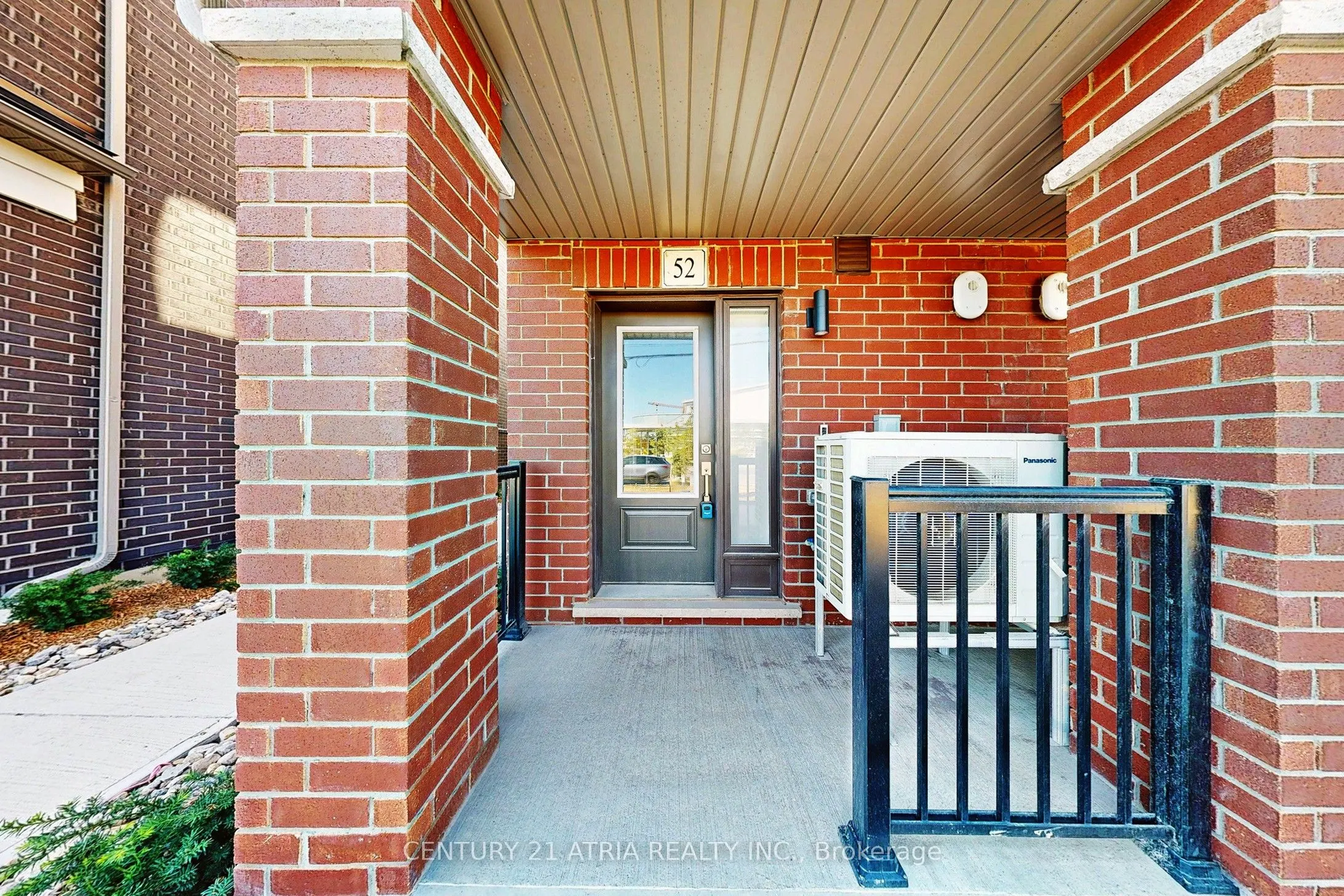 52 Matawin Lane, #52