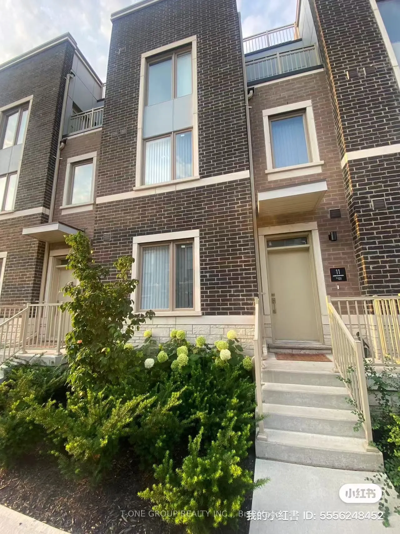 11 ALMOND BLOSSOM Mews, #131