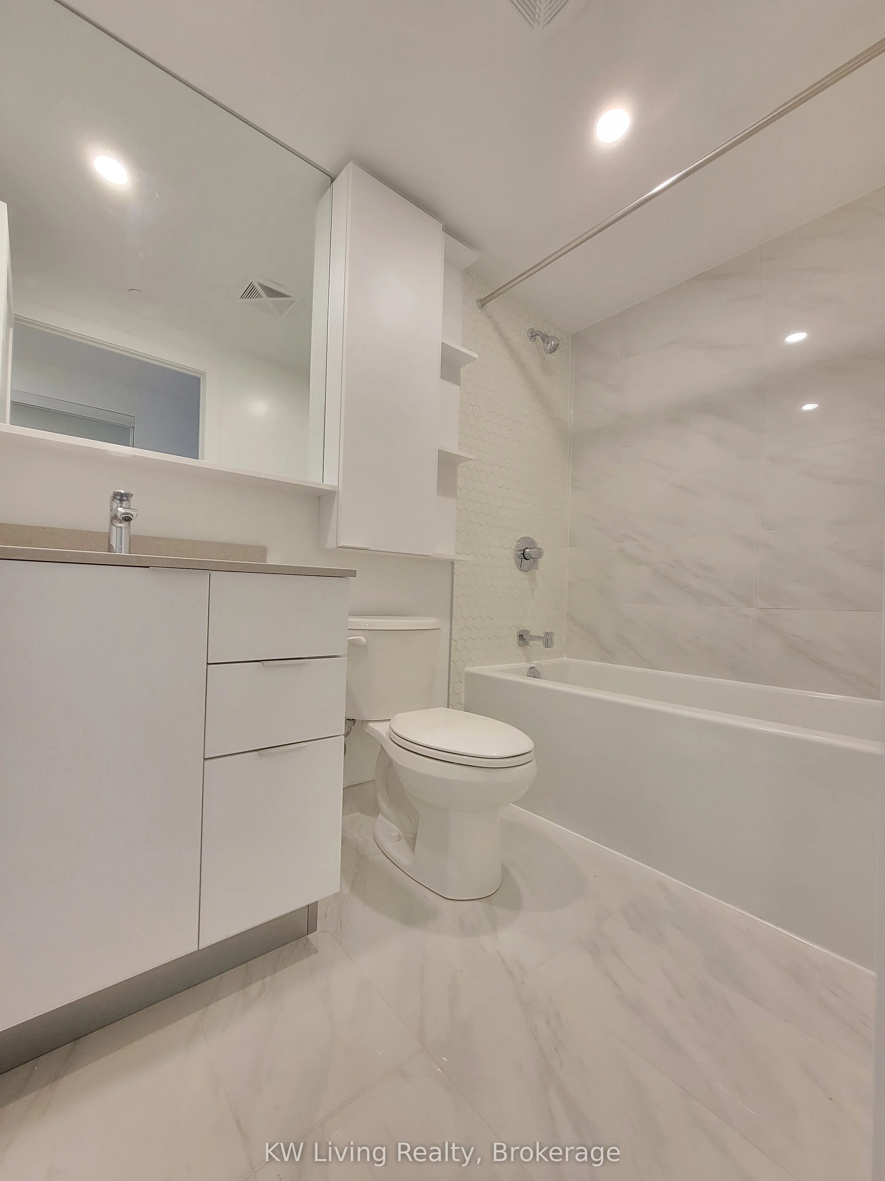 8 Cedarland Drive, #1802
