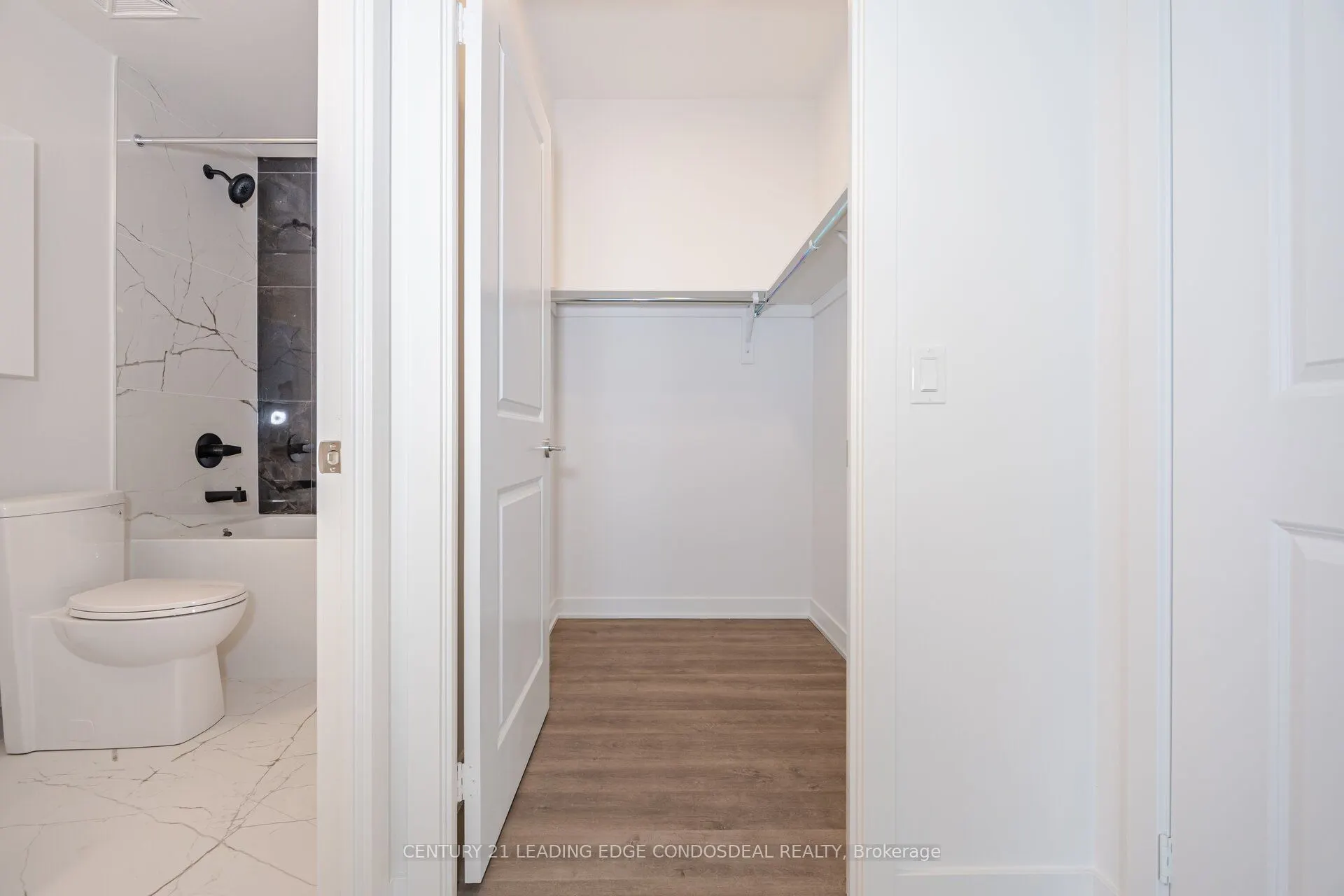30 Upper Mall Way, #PH03