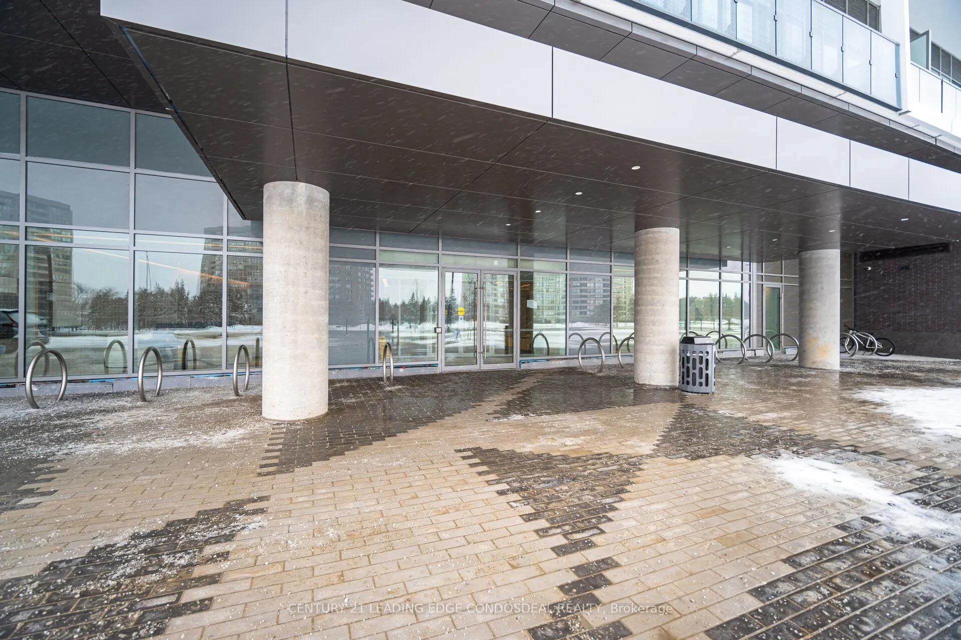30 Upper Mall Way, #PH03