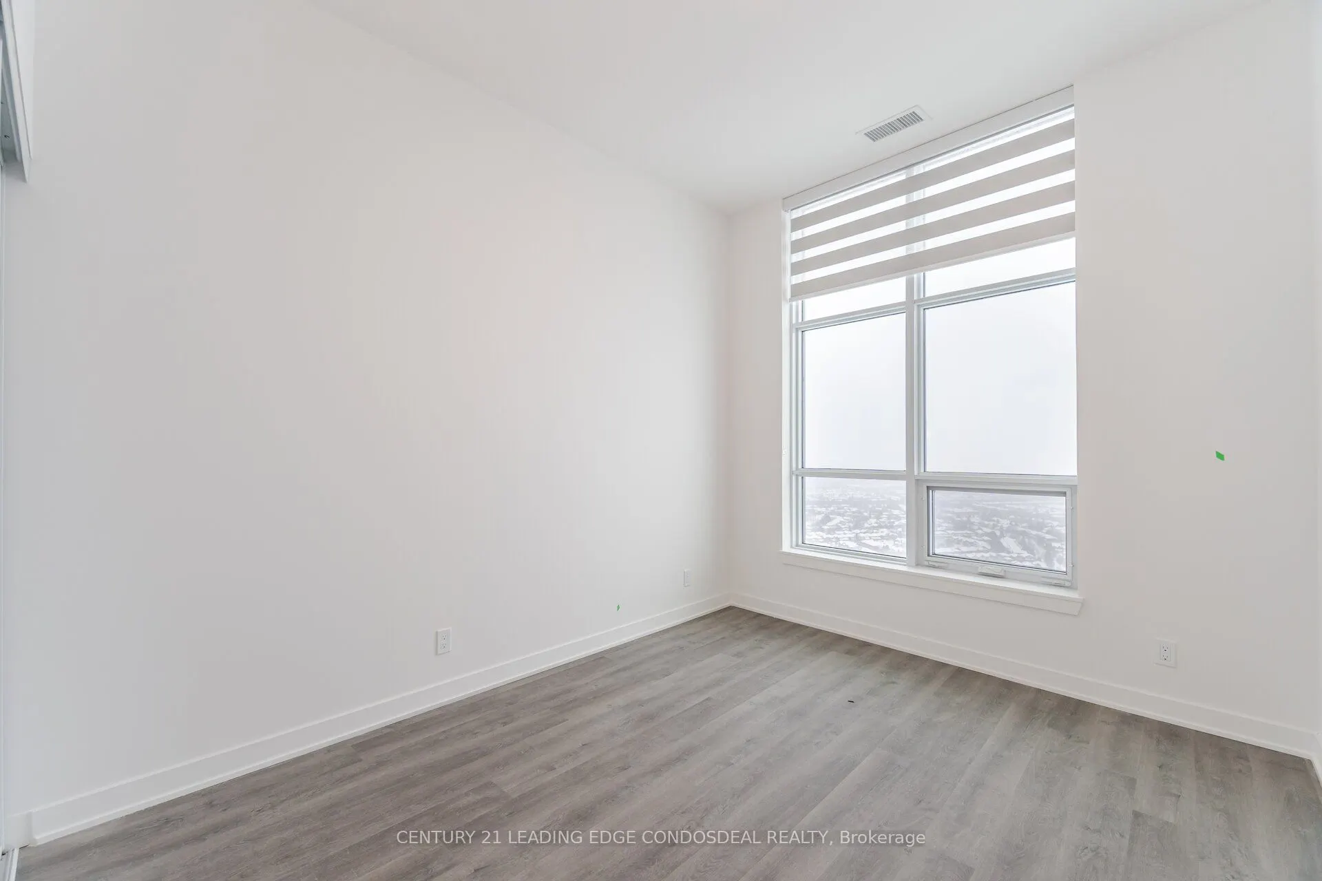 30 Upper Mall Way, #PH03