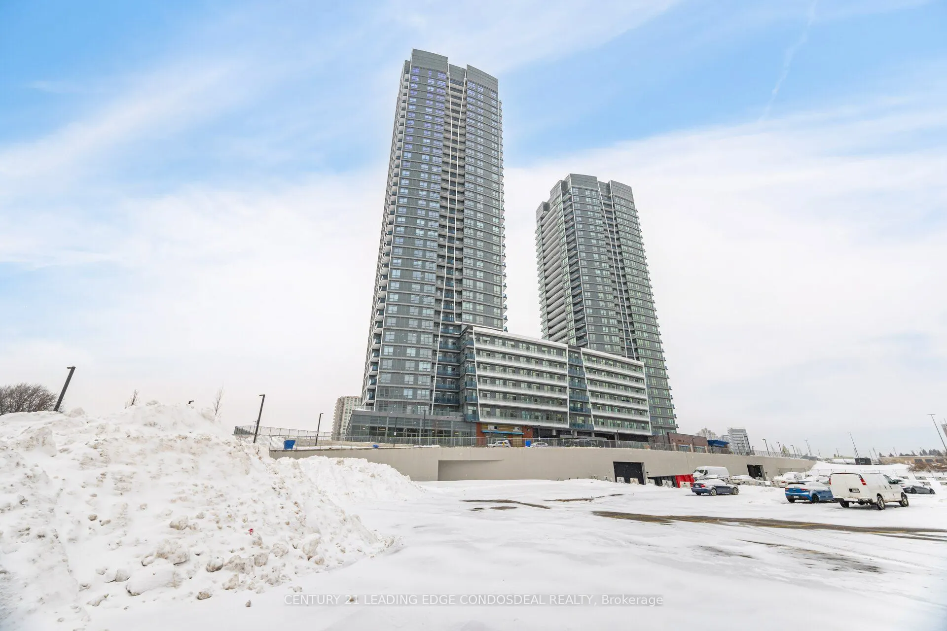 30 Upper Mall Way, #PH03