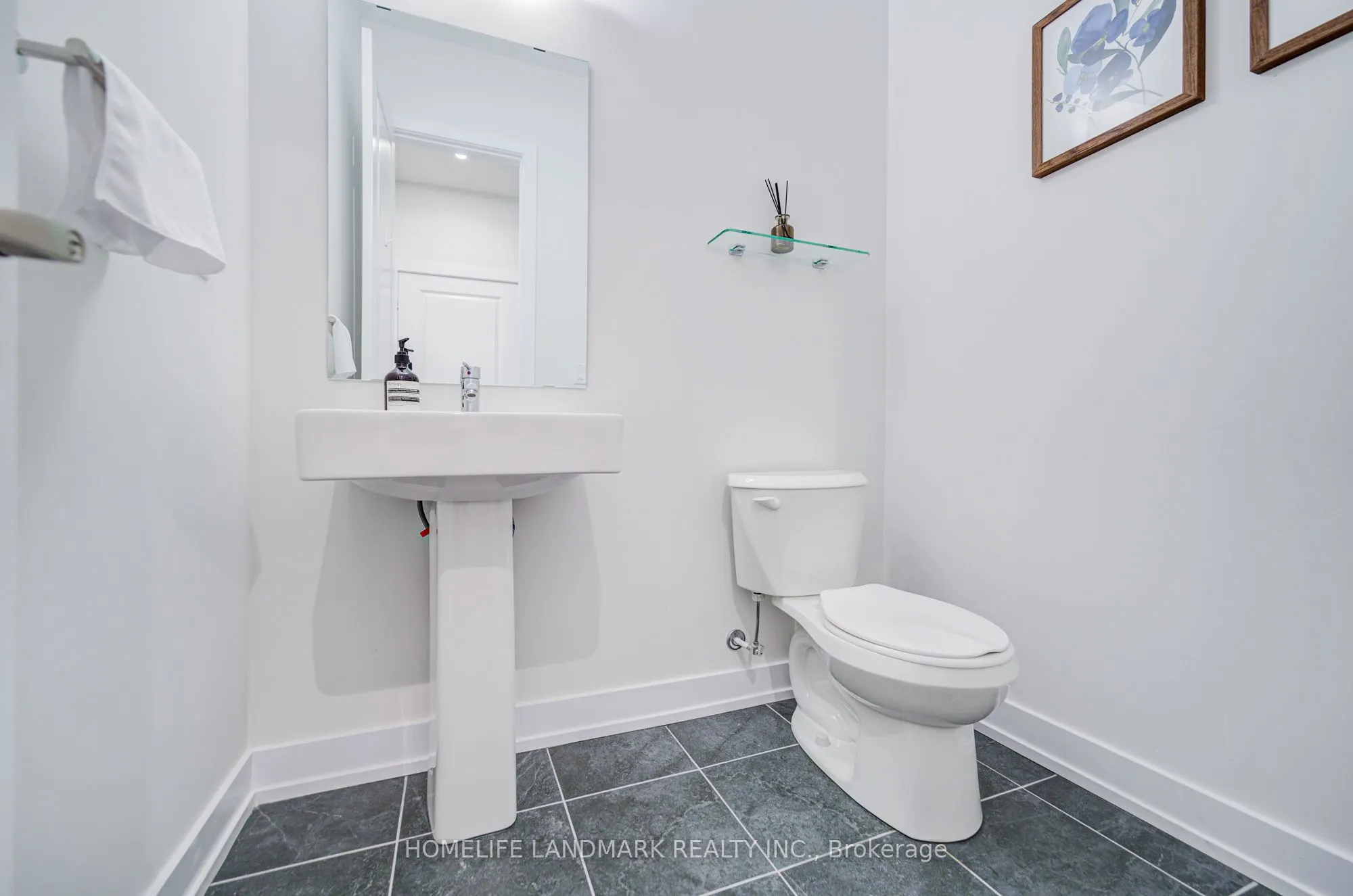 33 Golden Fern Street