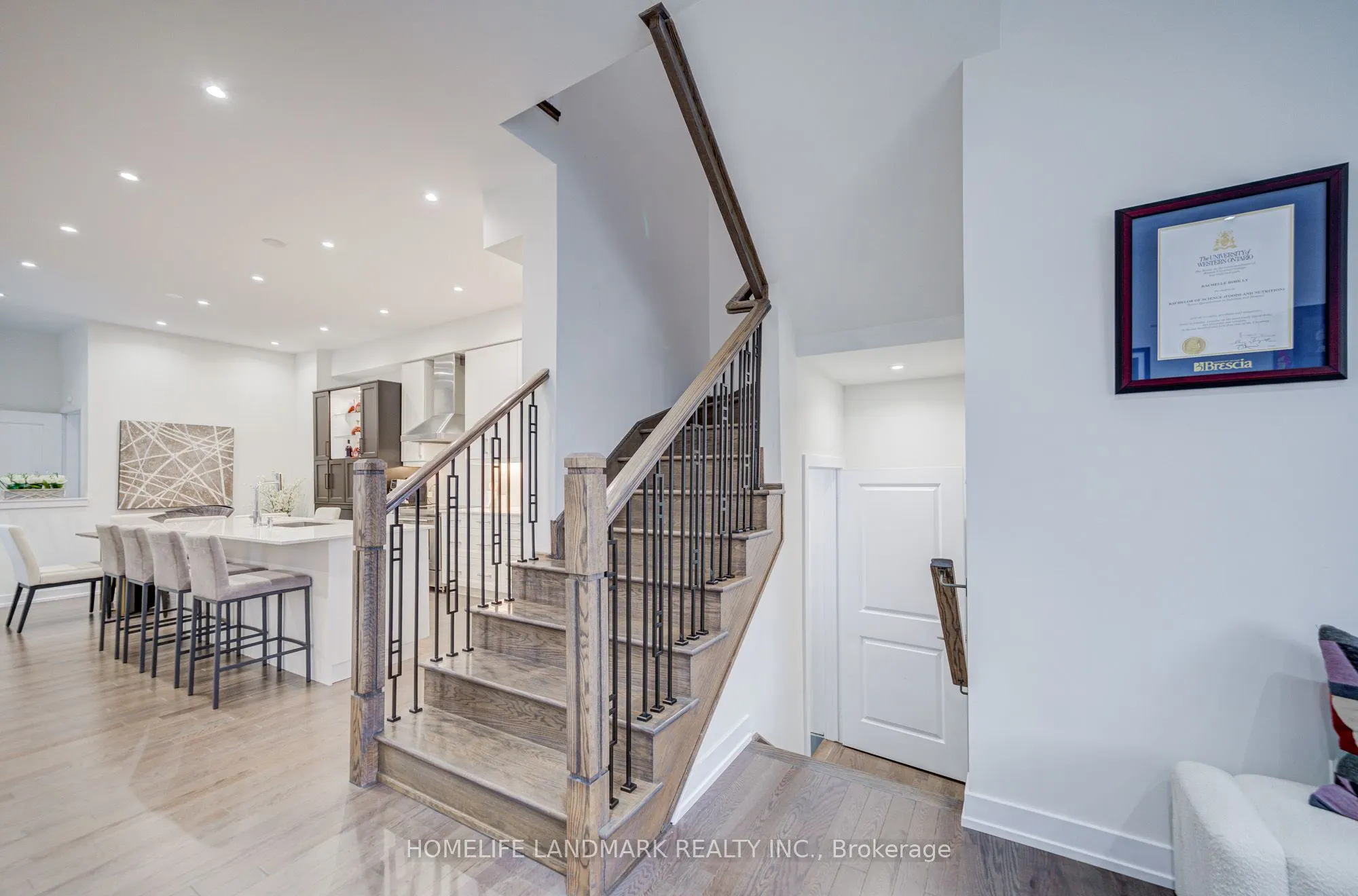 33 Golden Fern Street