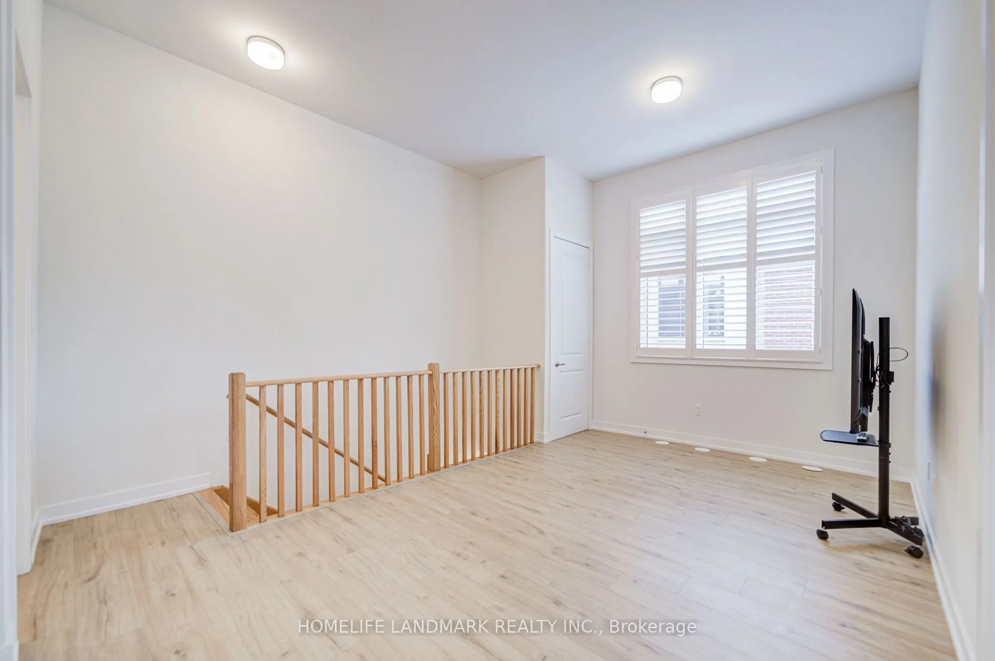 33 Golden Fern Street