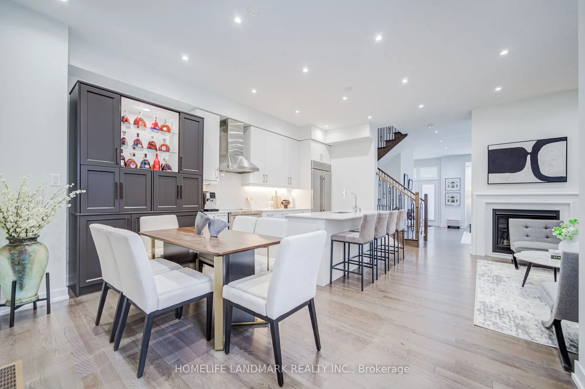 33 Golden Fern Street
