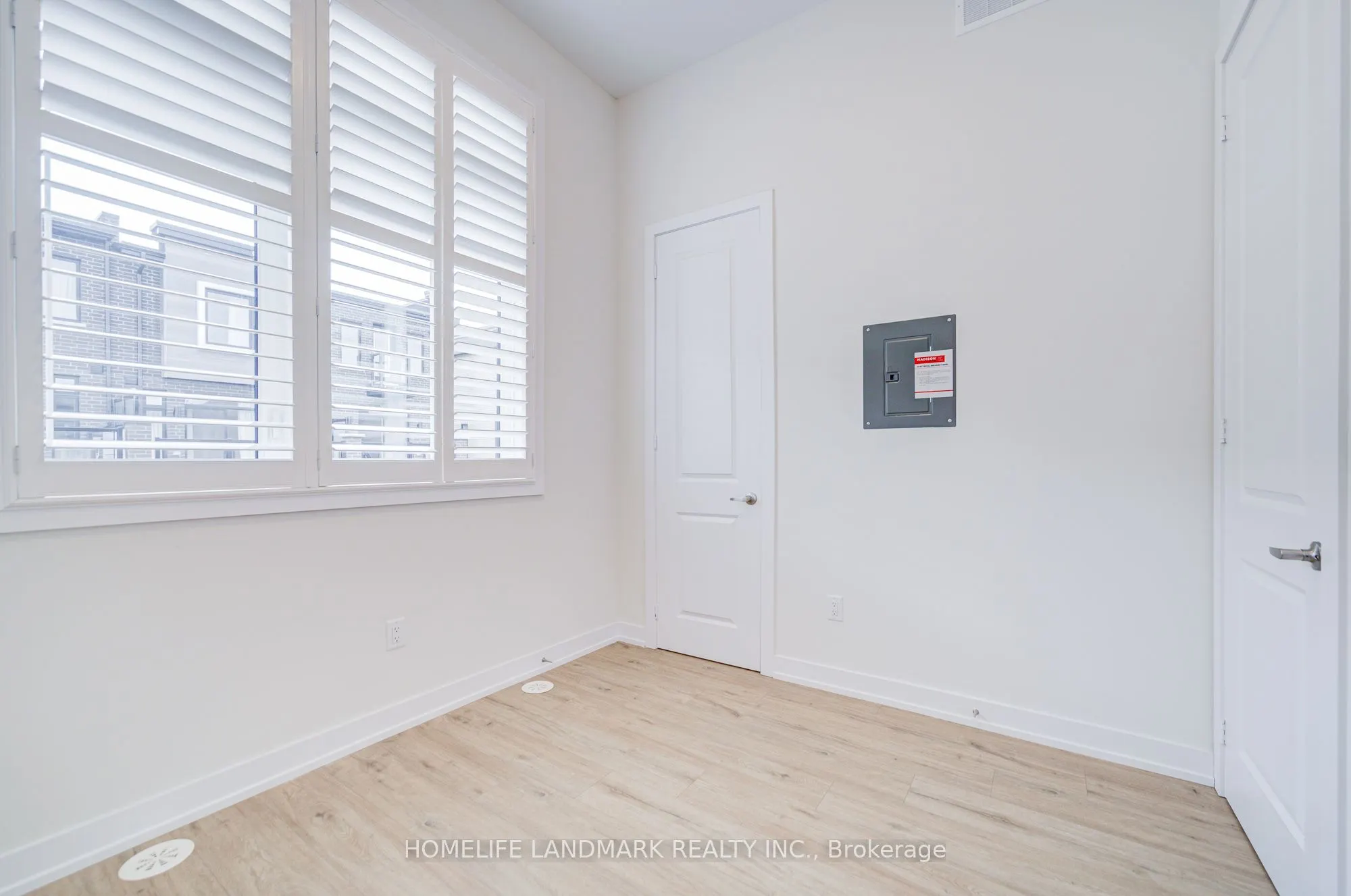 33 Golden Fern Street