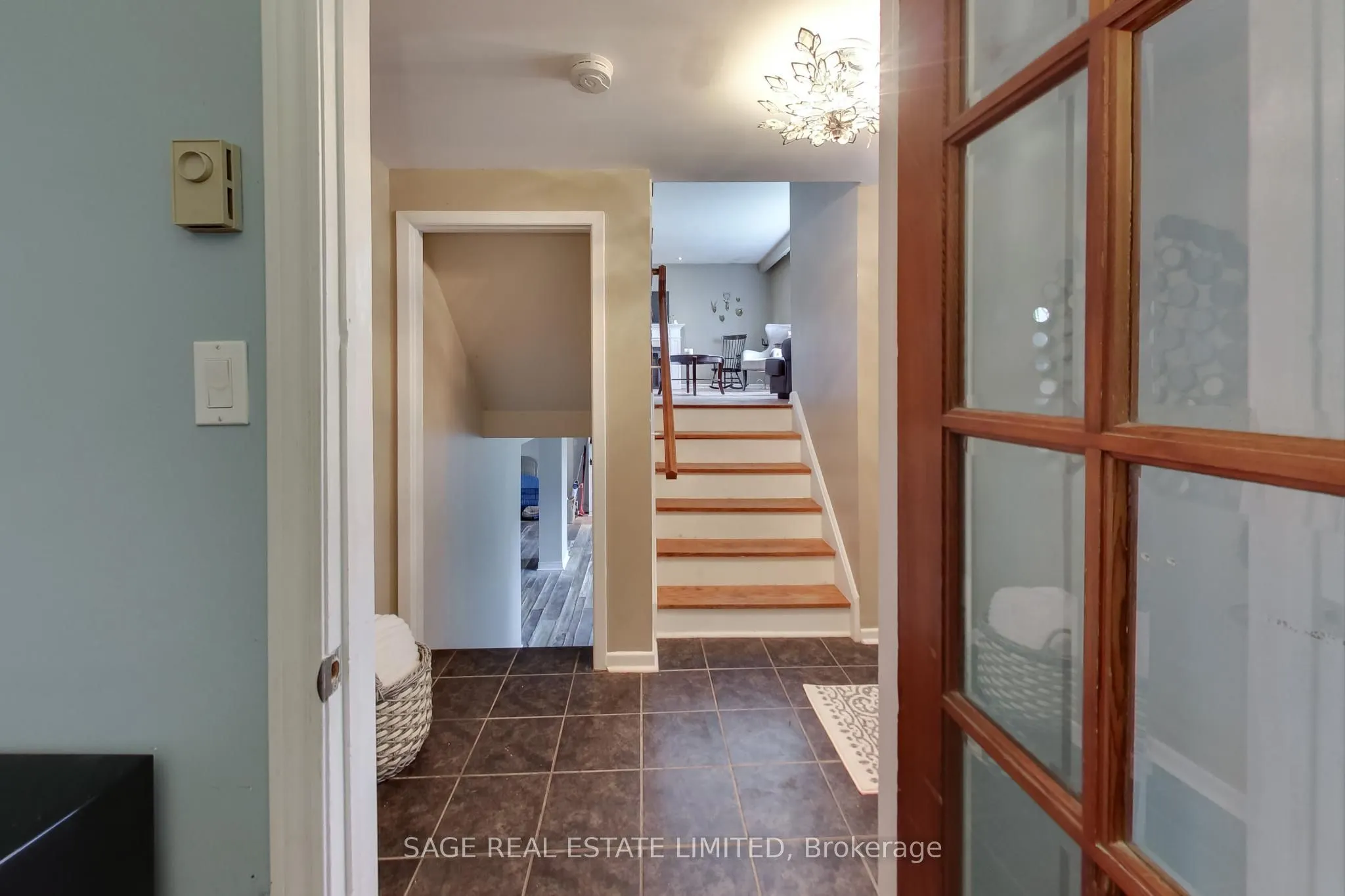 6 Dunsinane Drive