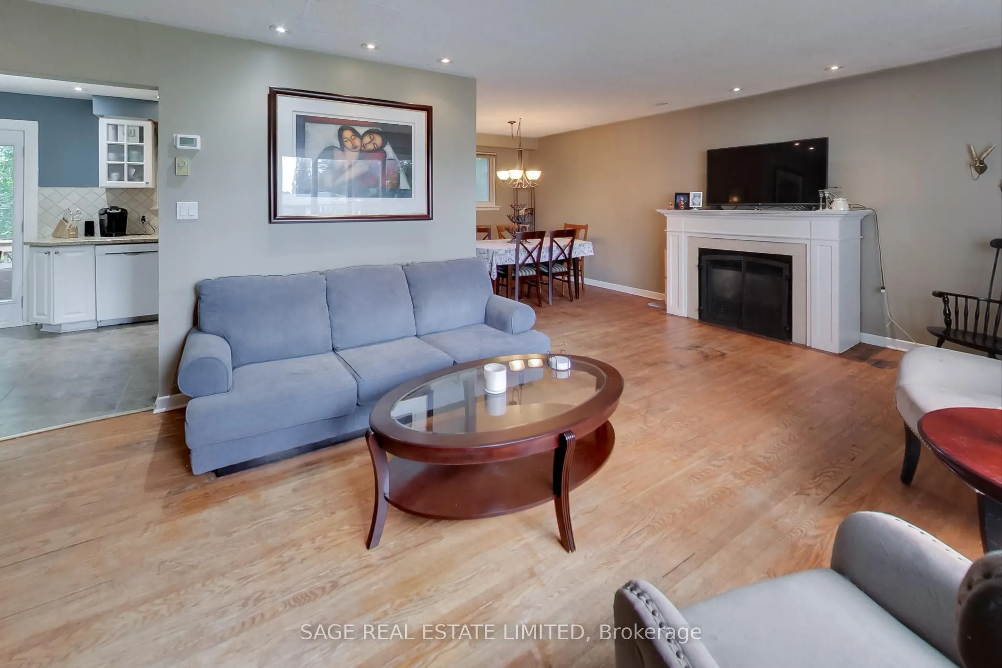 6 Dunsinane Drive