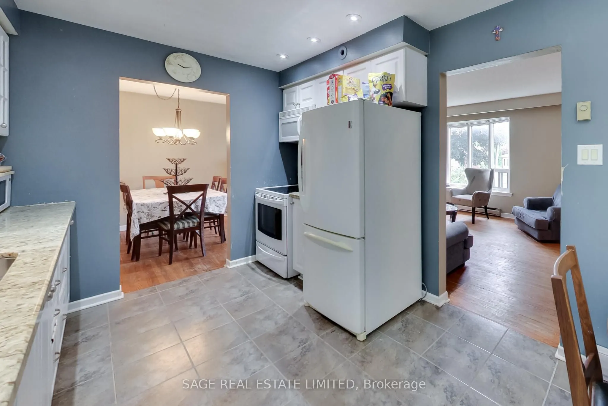 6 Dunsinane Drive