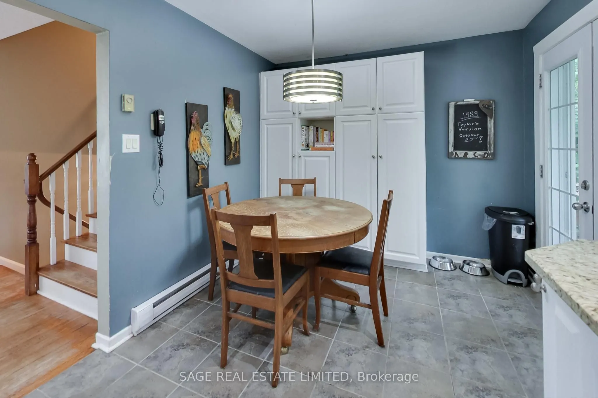 6 Dunsinane Drive