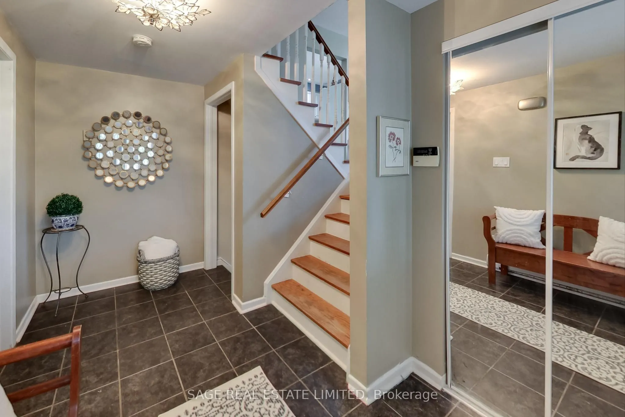 6 Dunsinane Drive