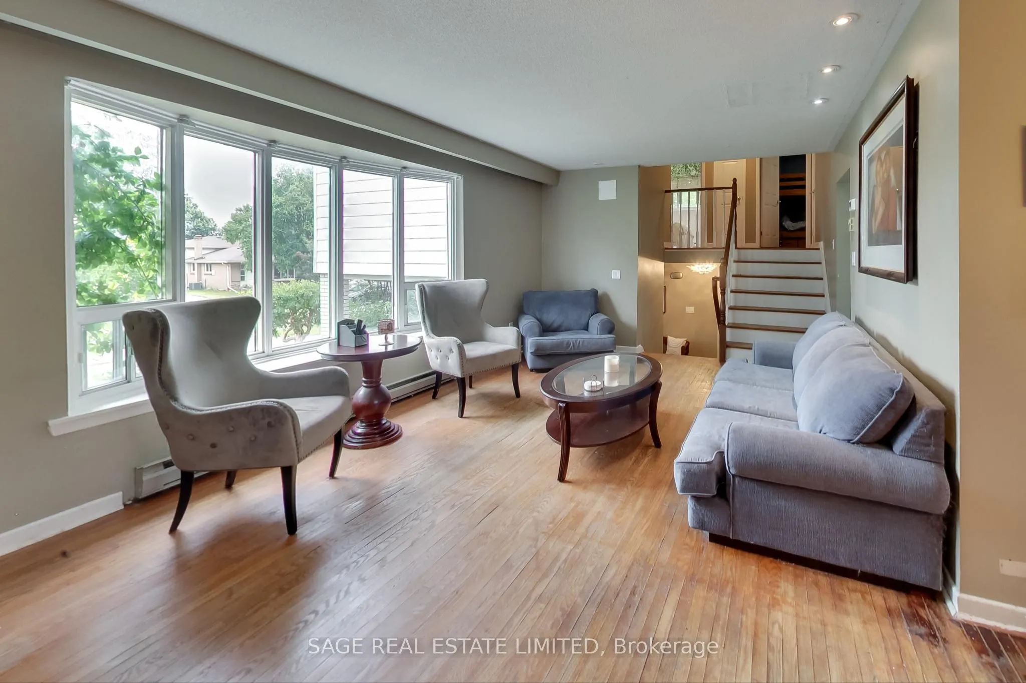 6 Dunsinane Drive