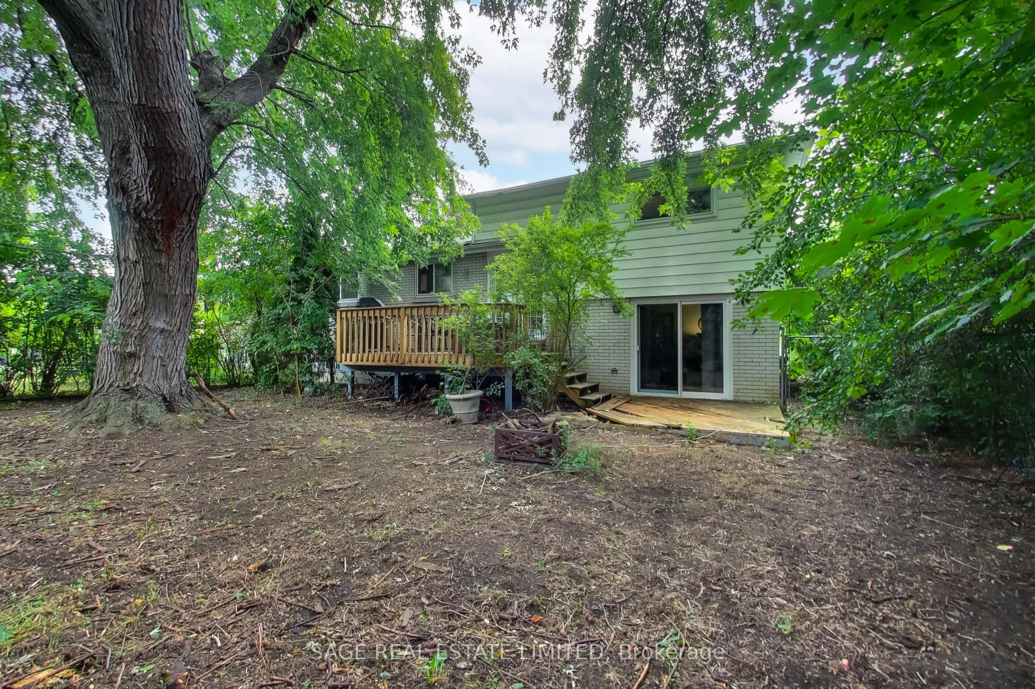 6 Dunsinane Drive