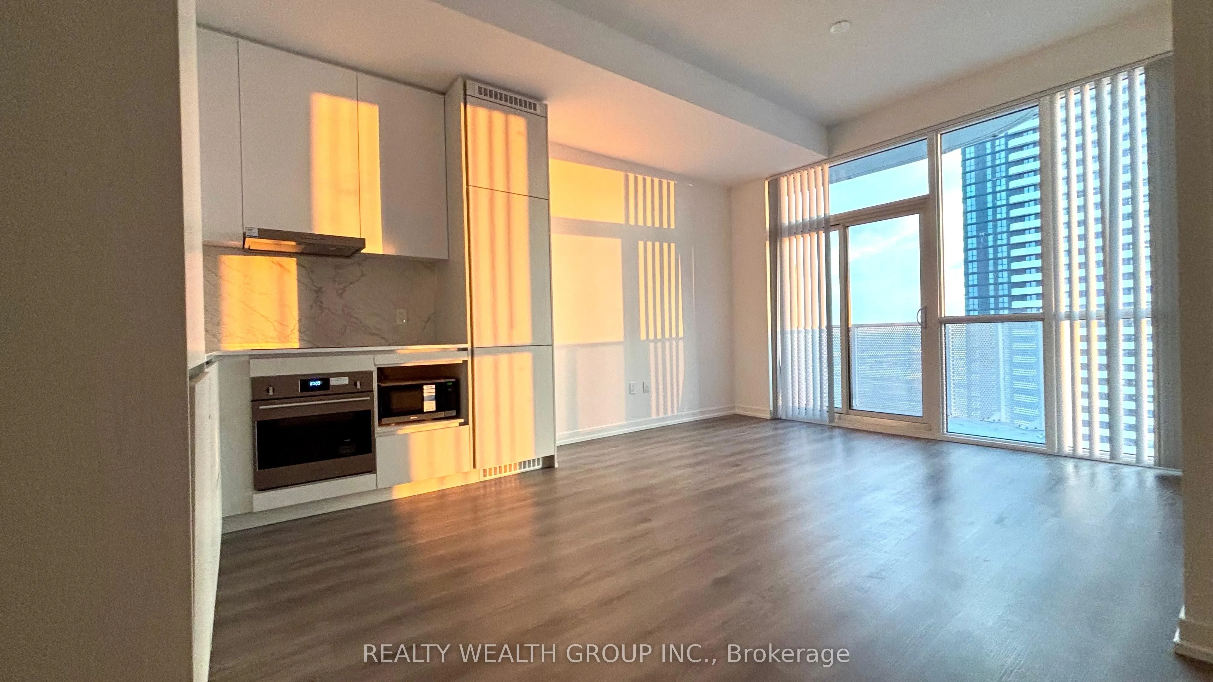 28 Interchange Way, #3103