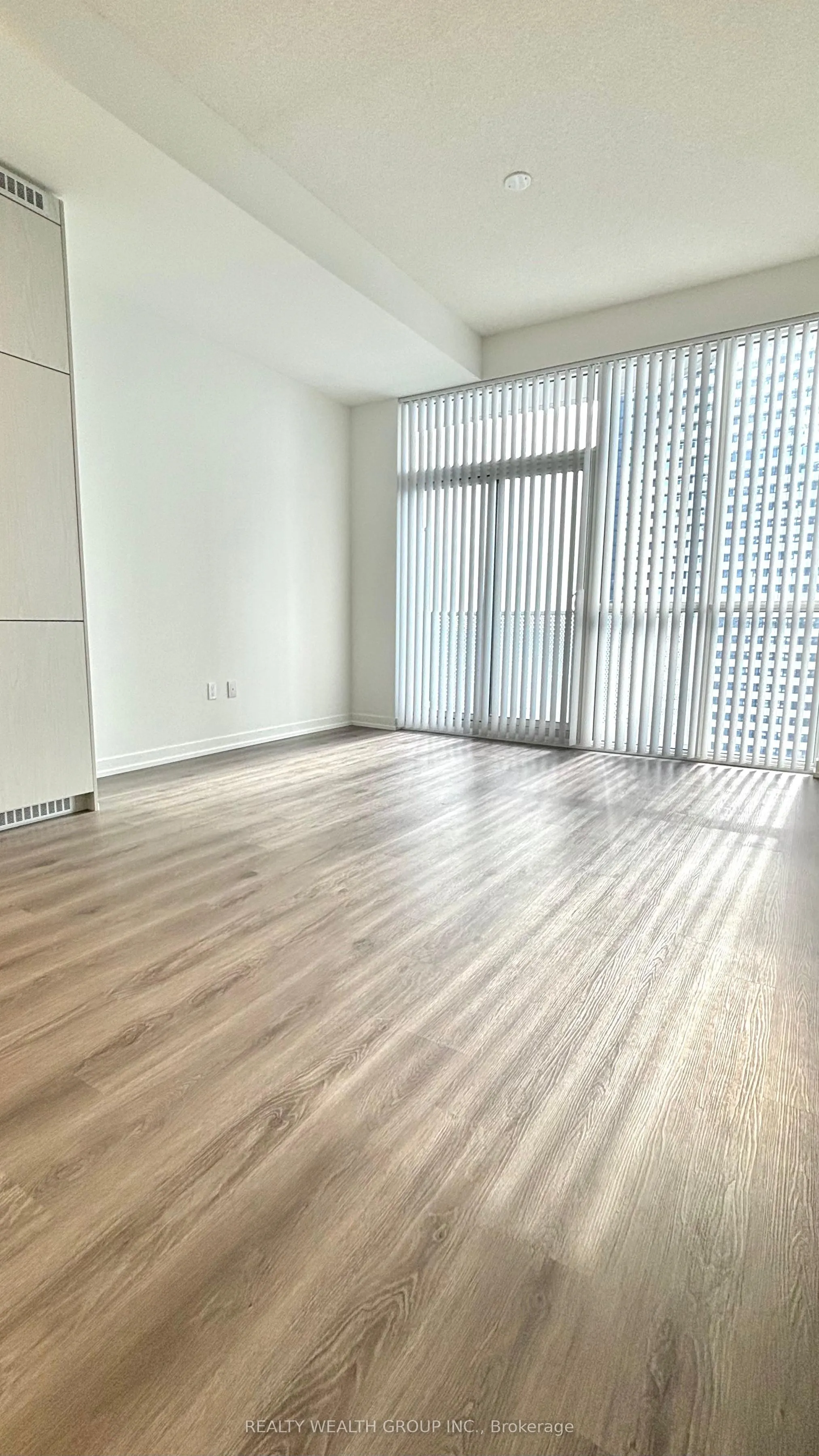 28 Interchange Way, #3103