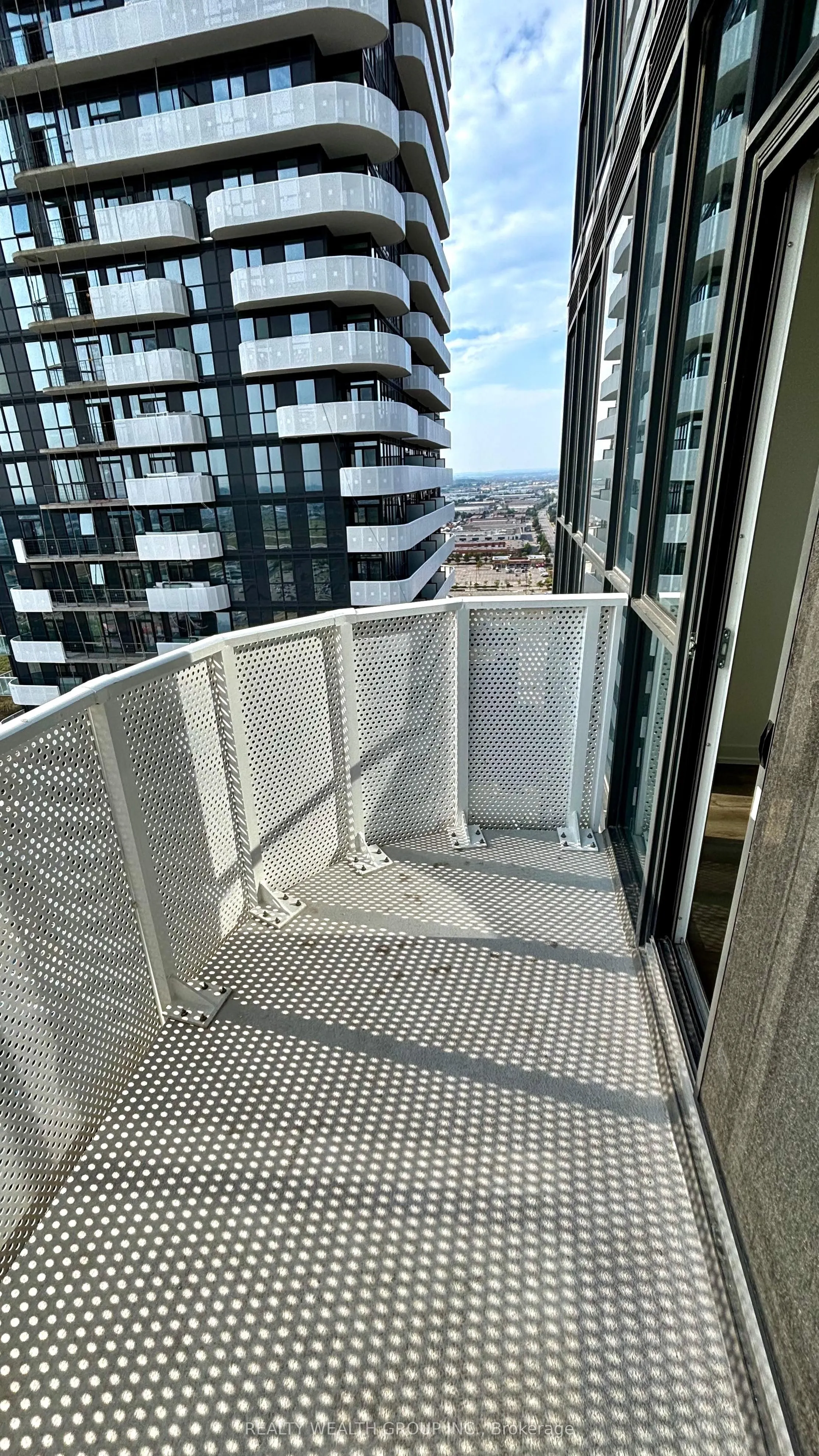 28 Interchange Way, #3103